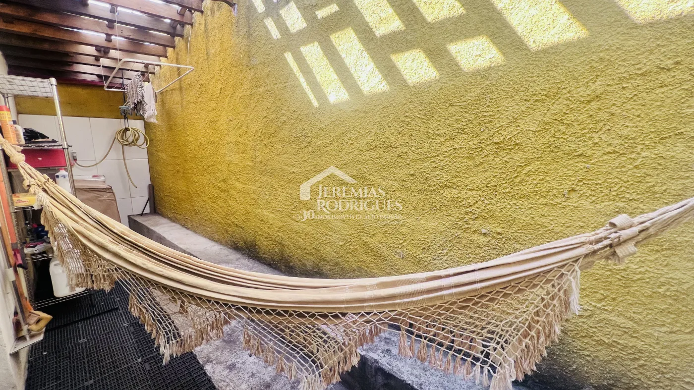 Chácara com 3 dormitórios, 500 m² - Cidade de Deus - Taubaté/SP