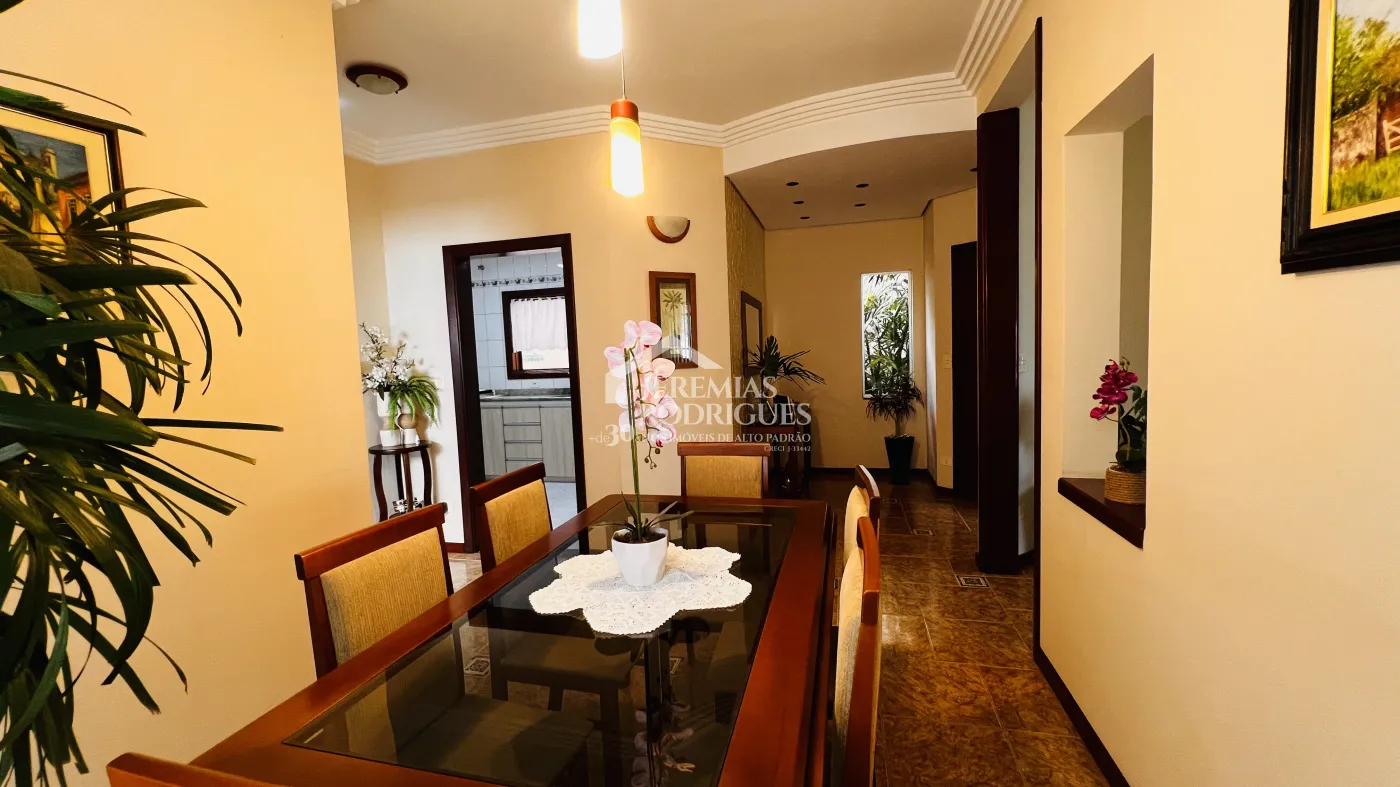 Casa com 3 dormitórios, 268 m² - Condomínio Taubaté Village - Taubaté/SP