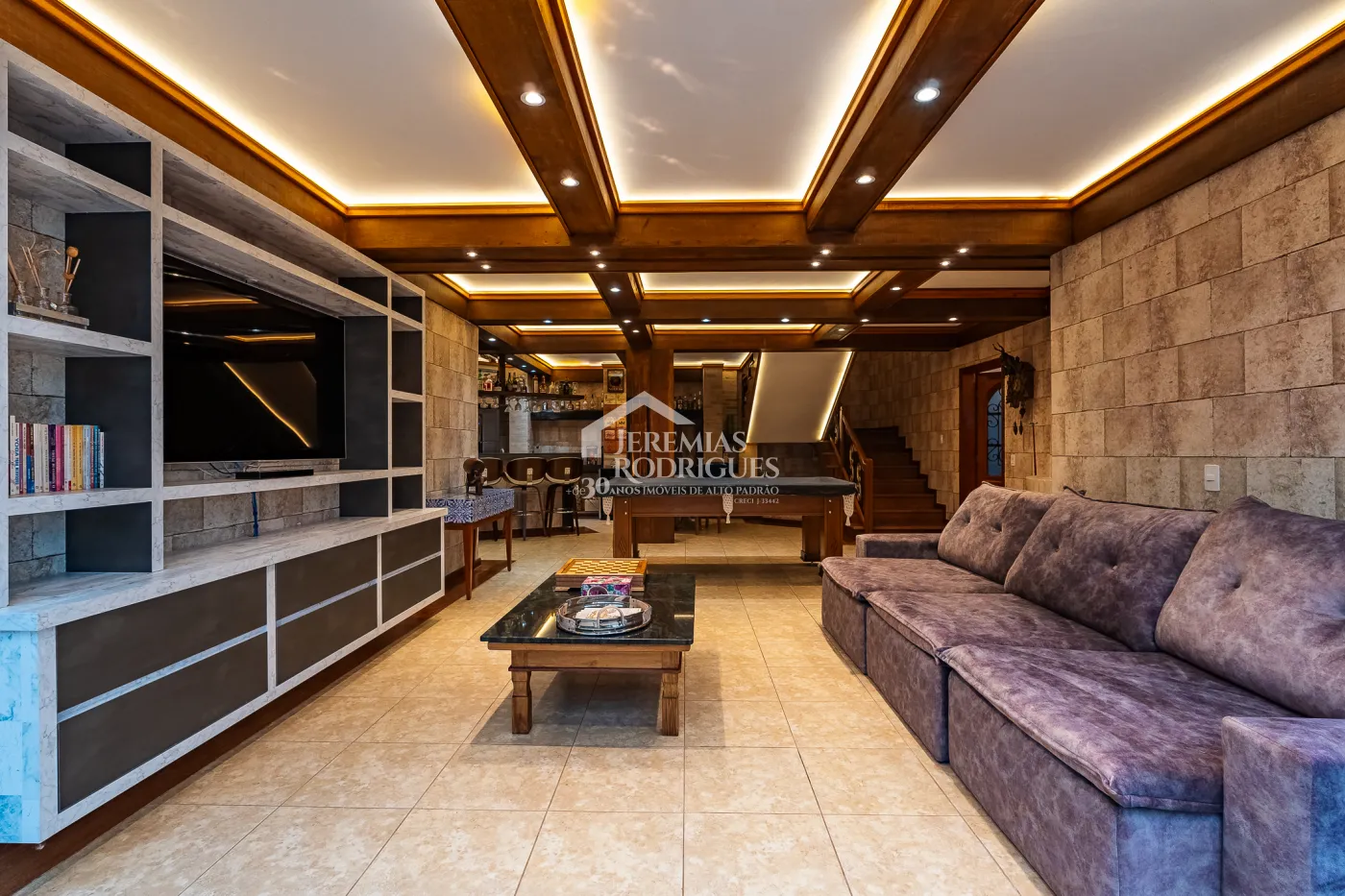 Casa com 5 suítes, 950 m² - Alto do Capivari - Campos do Jordão/SP