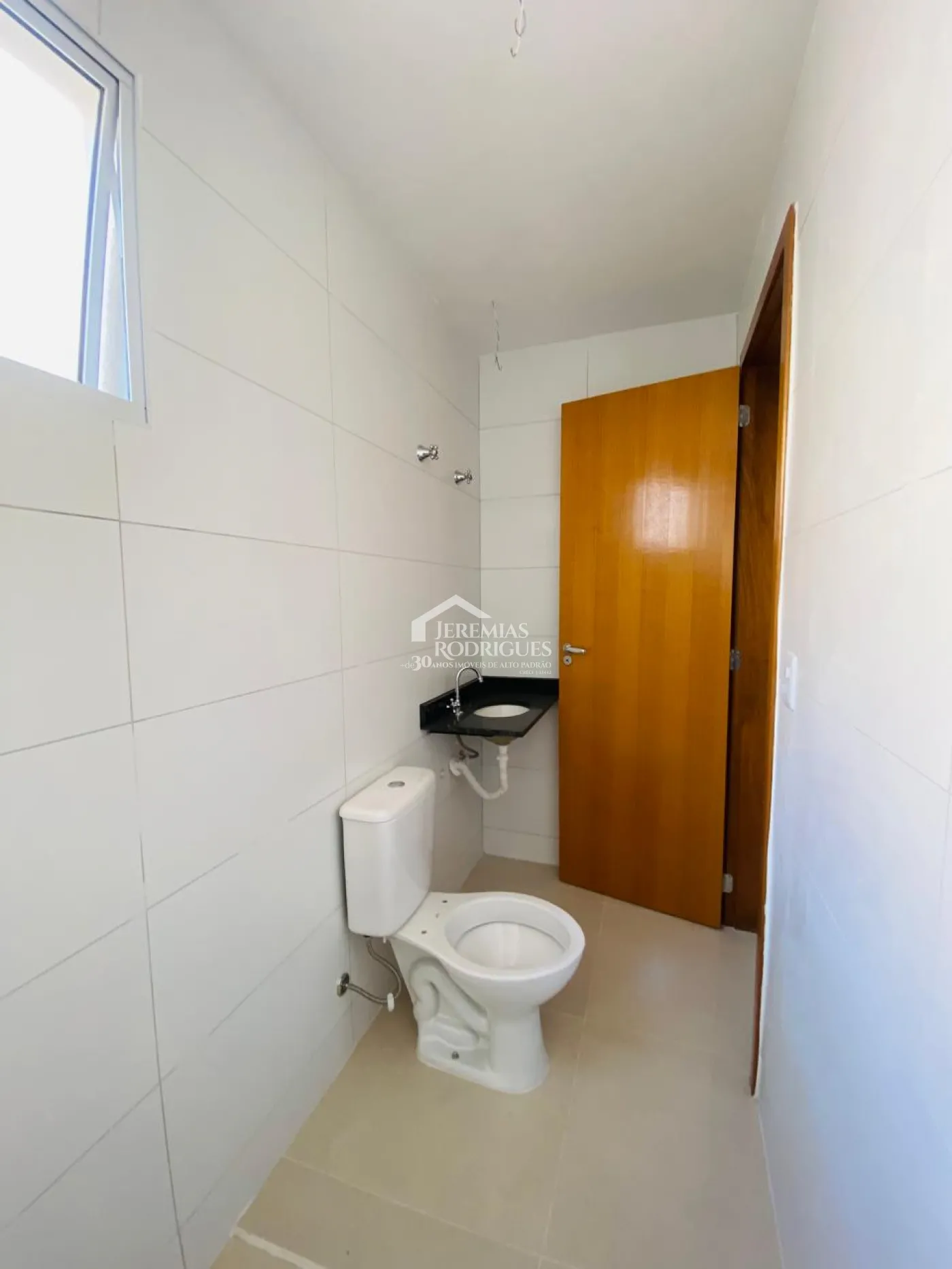 Apartamento à venda com 3 dormitórios, 122 m² no Condomínio Palmeira Real Village em Pindamonhangaba/SP.