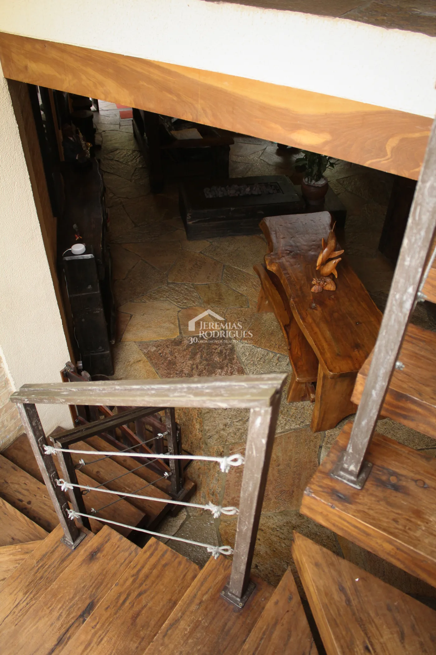 Casa para venda e locação com 5 dormitórios no Condomínio Taubaté Village em Taubaté/SP.