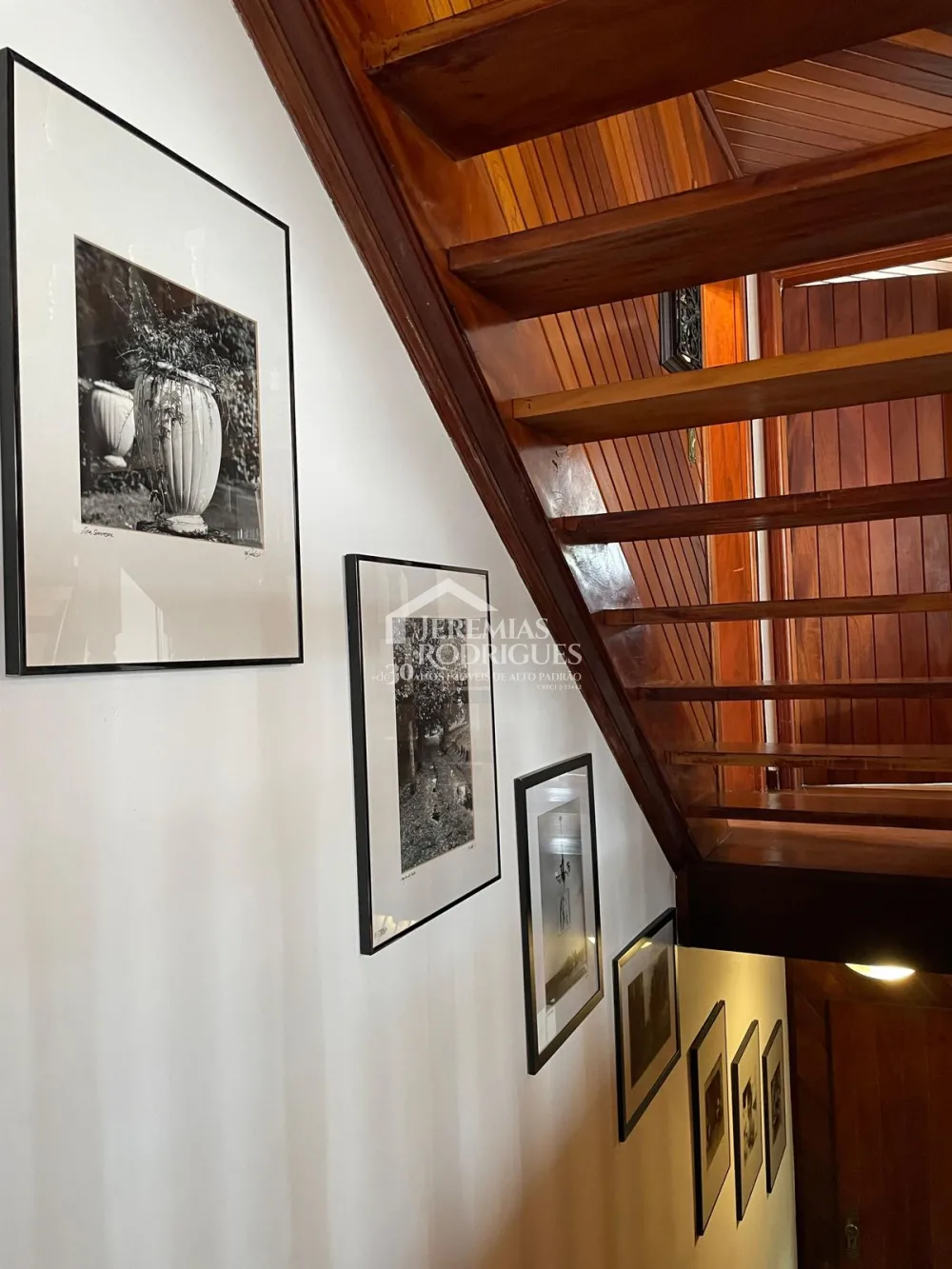 Casa com 4 suítes, 350 m² -  Vila Francalanza - Campos do Jordão/SP.