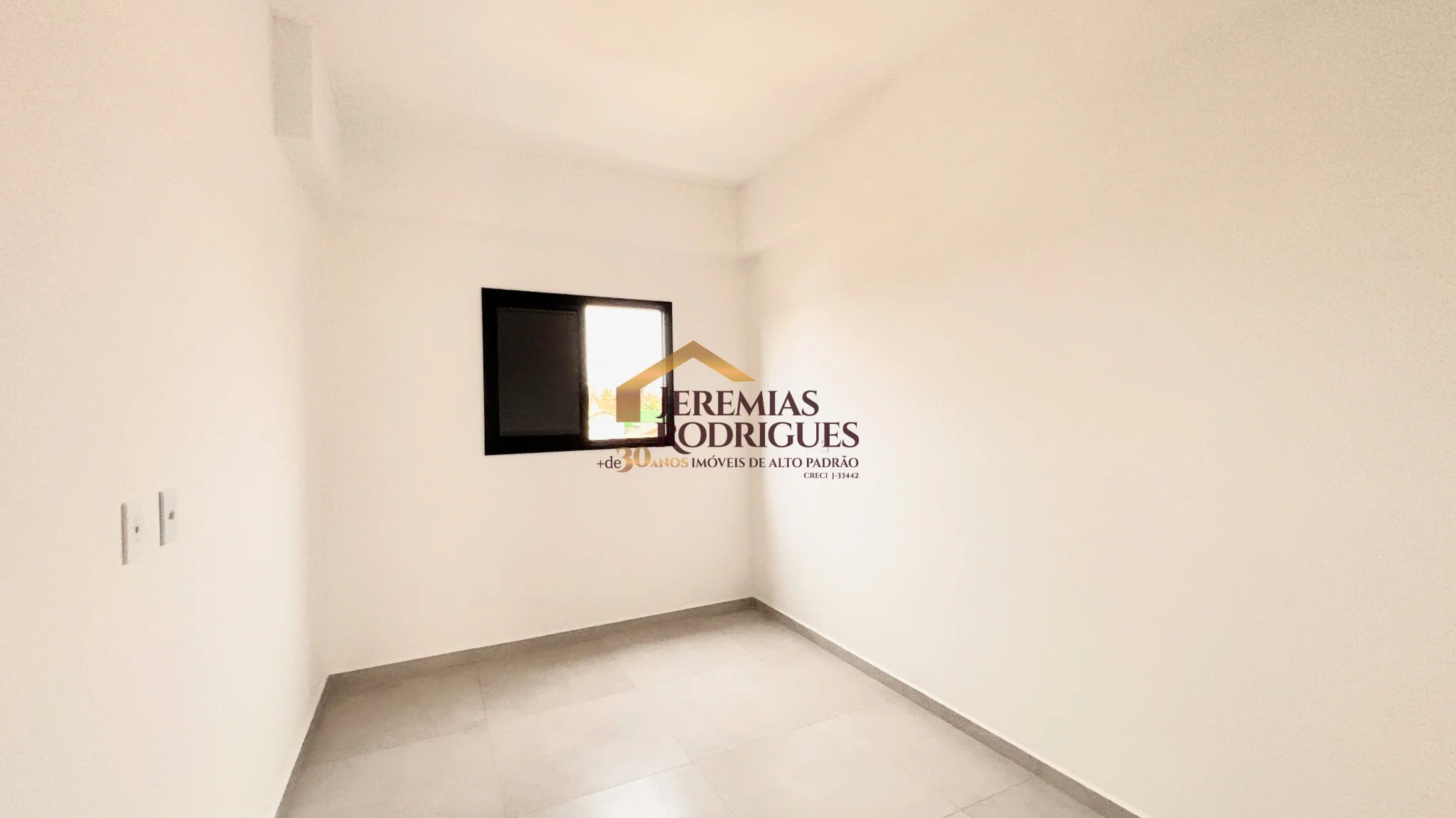 Apartamento para locação no Condomínio Grand View Residence em Pindamonhangaba/SP.