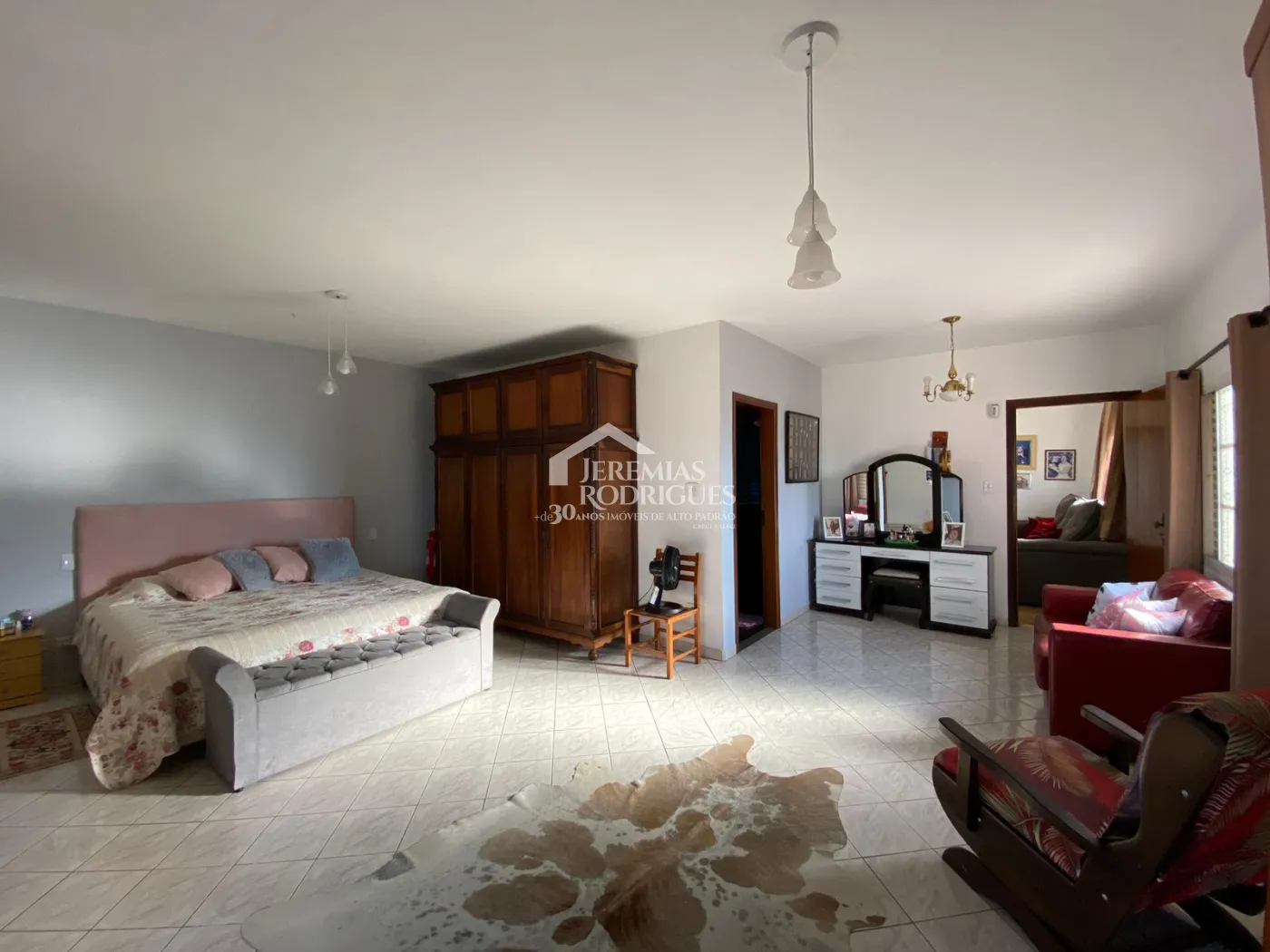 Casa com 5 dormitórios, 349 m² - Parque Santo Antônio - Taubaté/SP