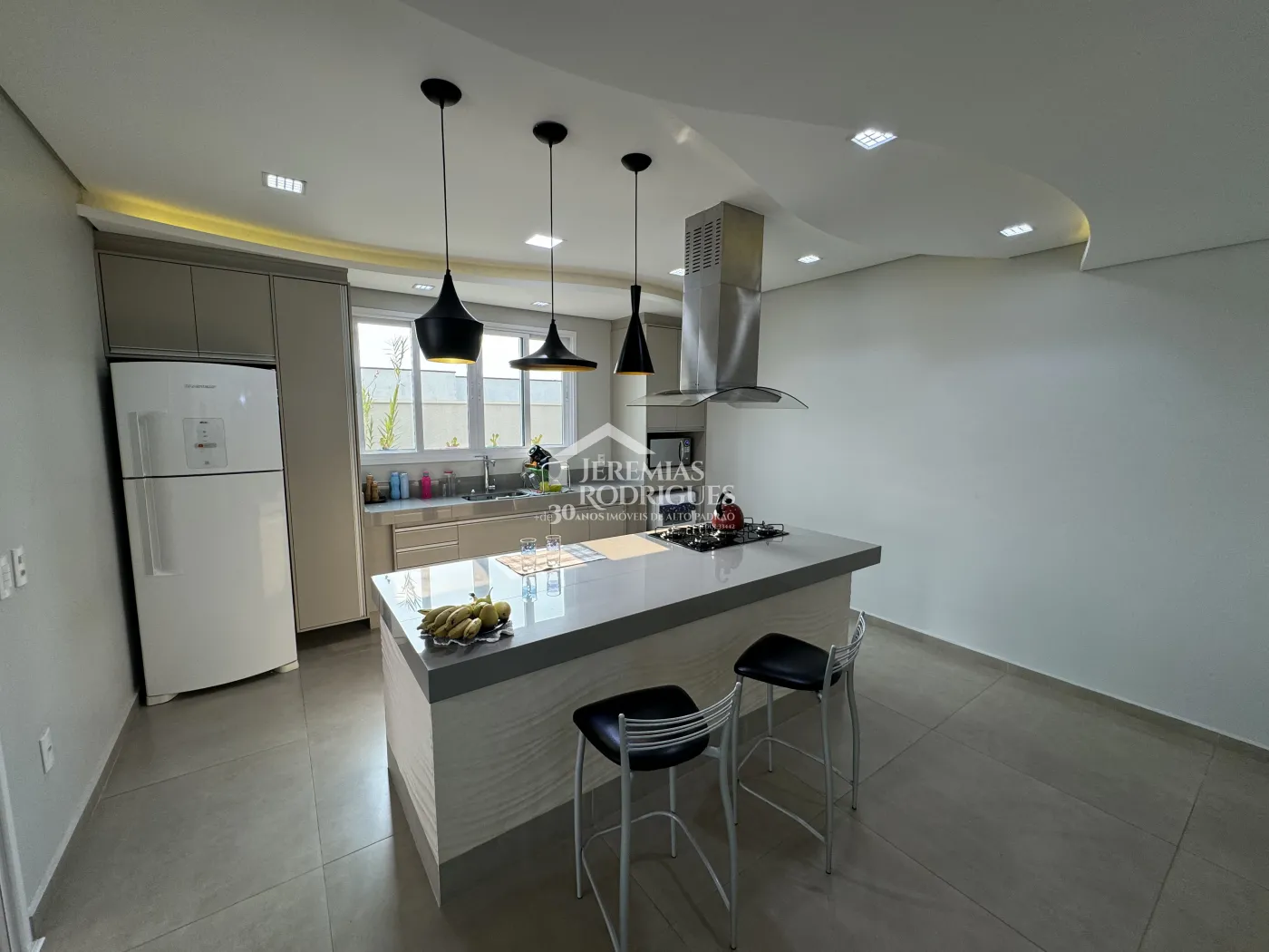 Casa com 4 dormitórios, 489 m² - Residencial Santa Helena - Caçapava/SP.