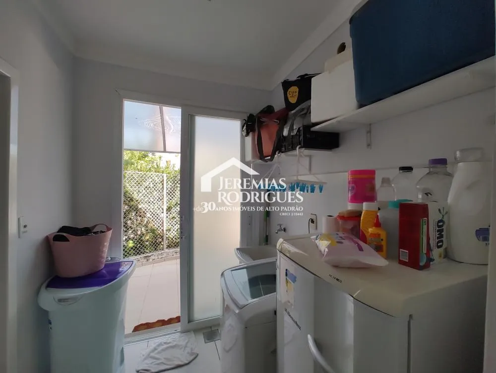 Casa com 3 quartos, 252 m²- Condomínio Campos do Conde Chamboard - Tremembé/SP