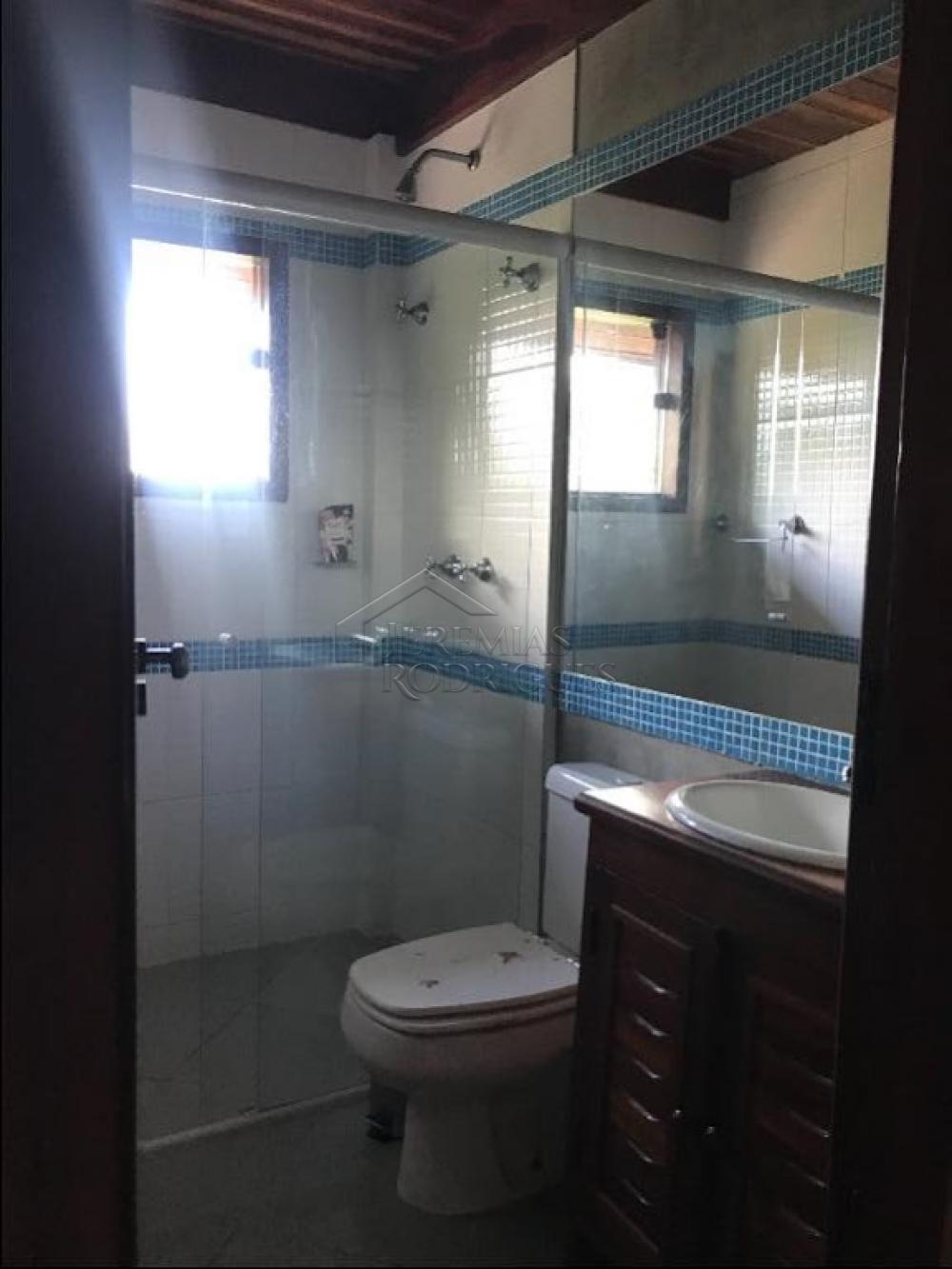 Casa à venda no Condomínio Domingas Dias em Ubatuba/SP.