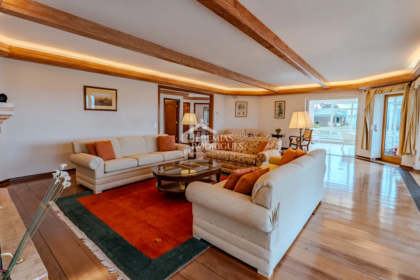 Casa com 4 suítes, 670 m² - Alto do Capivari - Campos do Jordão/SP.