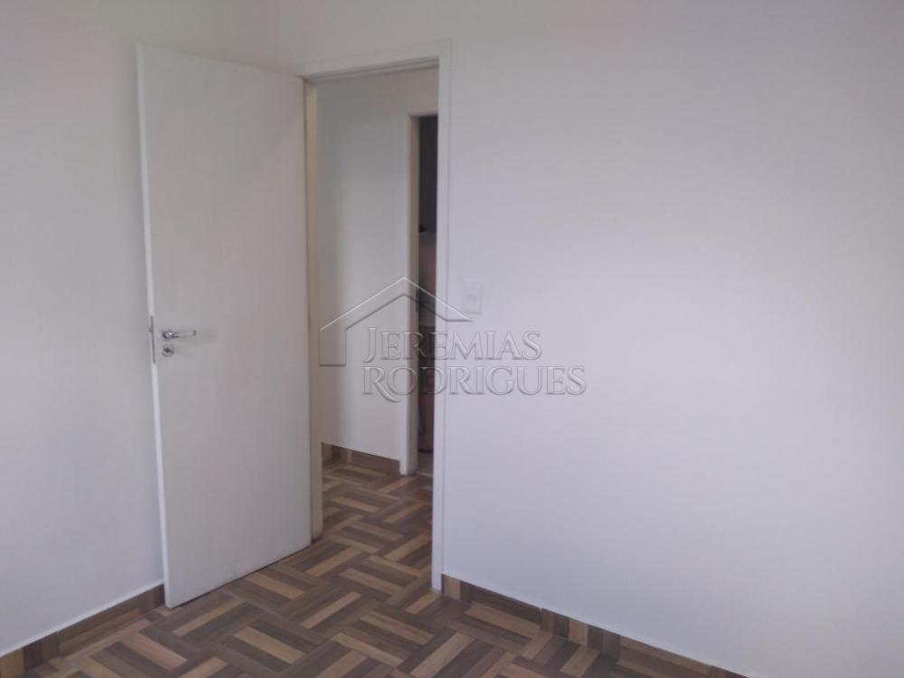 Apartamento com 3 dormitórios para locação, 89M² no Edifício New Way Tower em Pindamonhangaba/SP