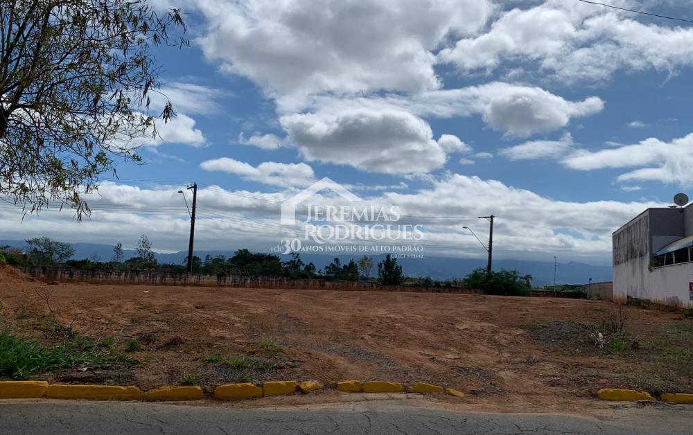 Terreno com 1.252 m² - Condomínio Real Ville - Pindamonhangab/SP
