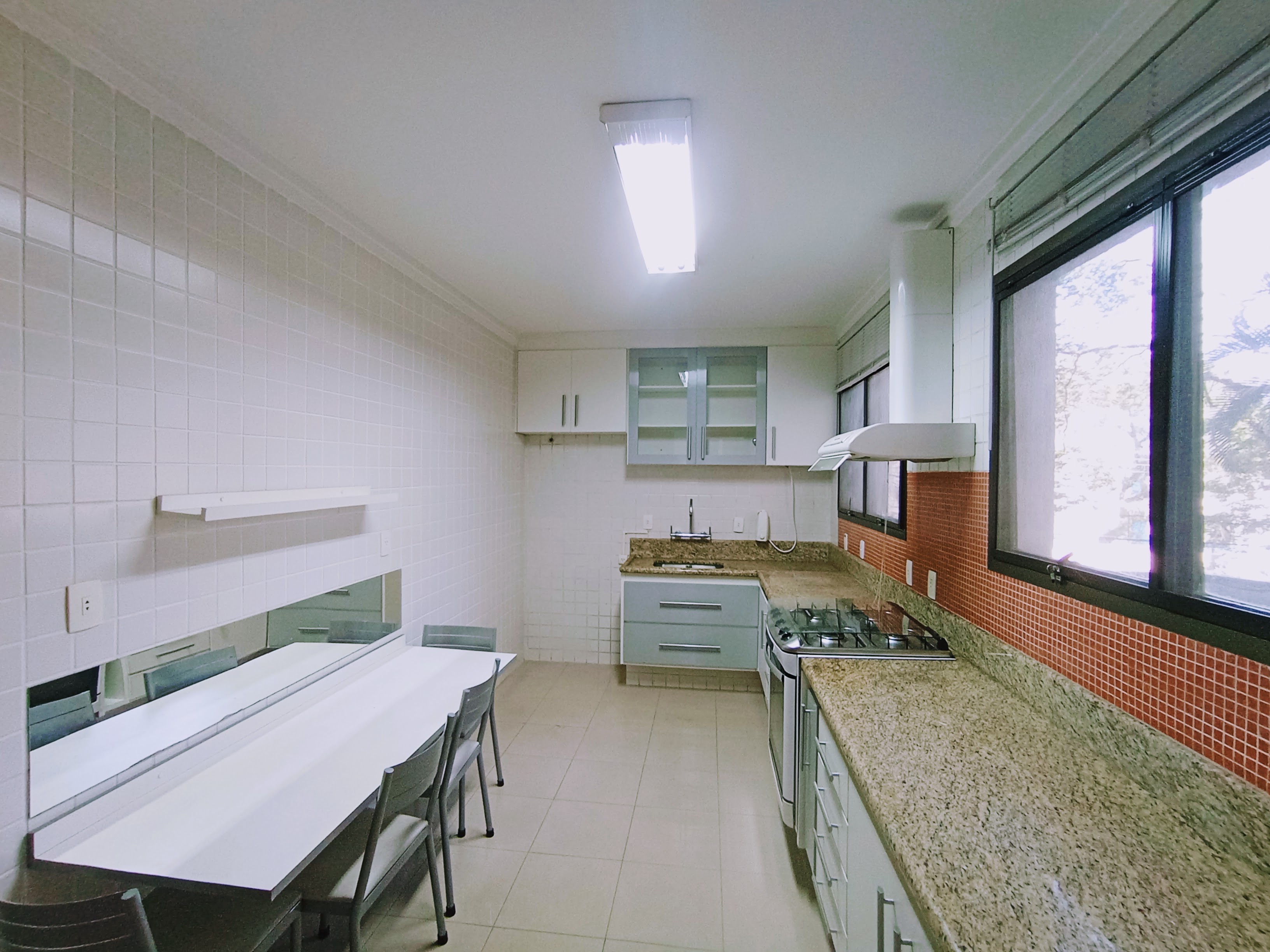 Apartamento à venda com 3 dormitórios, 171 m² no Condomínio Green Tower em Taubaté/SP.