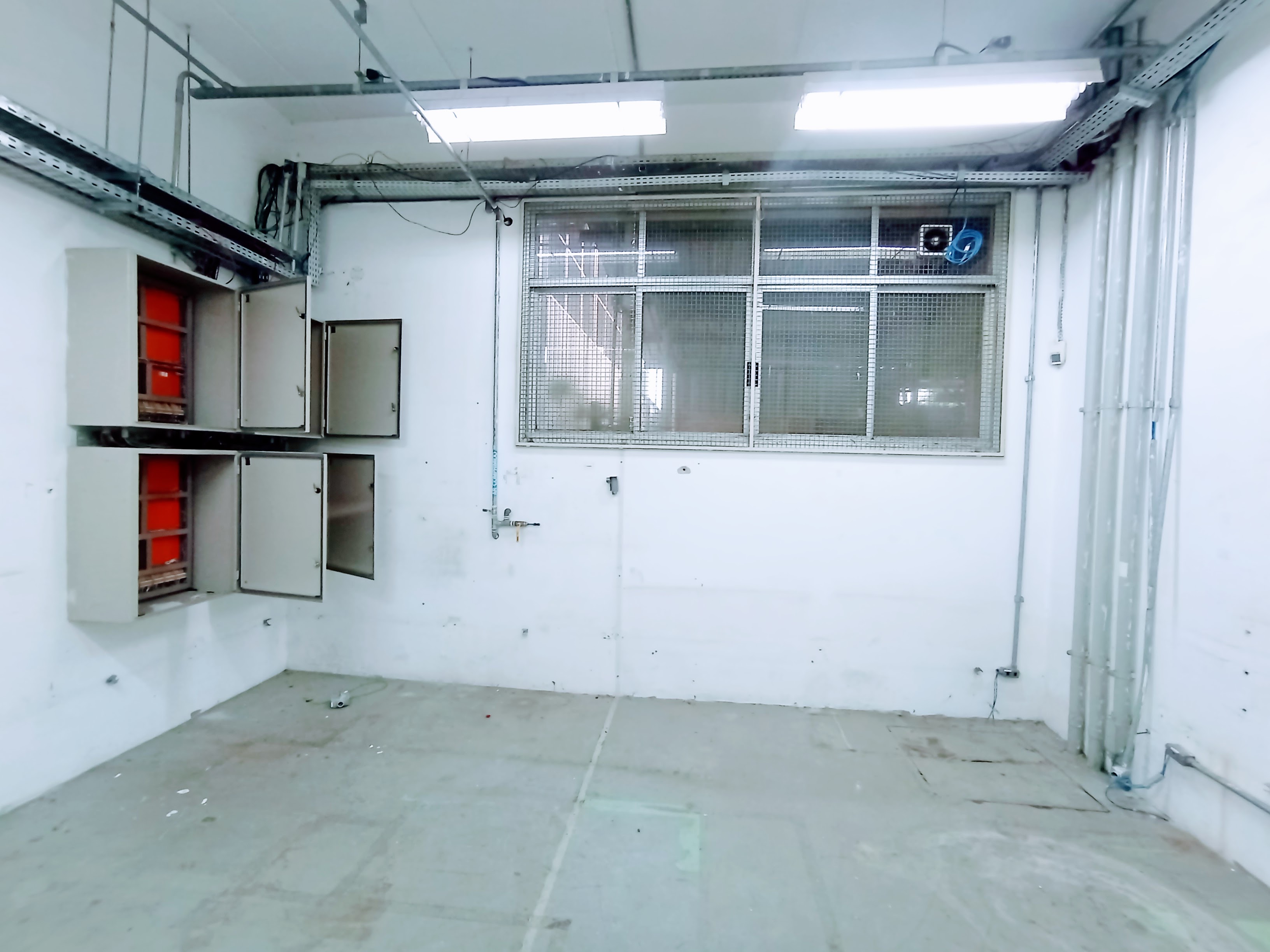 Prédio para venda e locação, 6.000 m² no bairro Jardim Independência em Taubaté/SP.