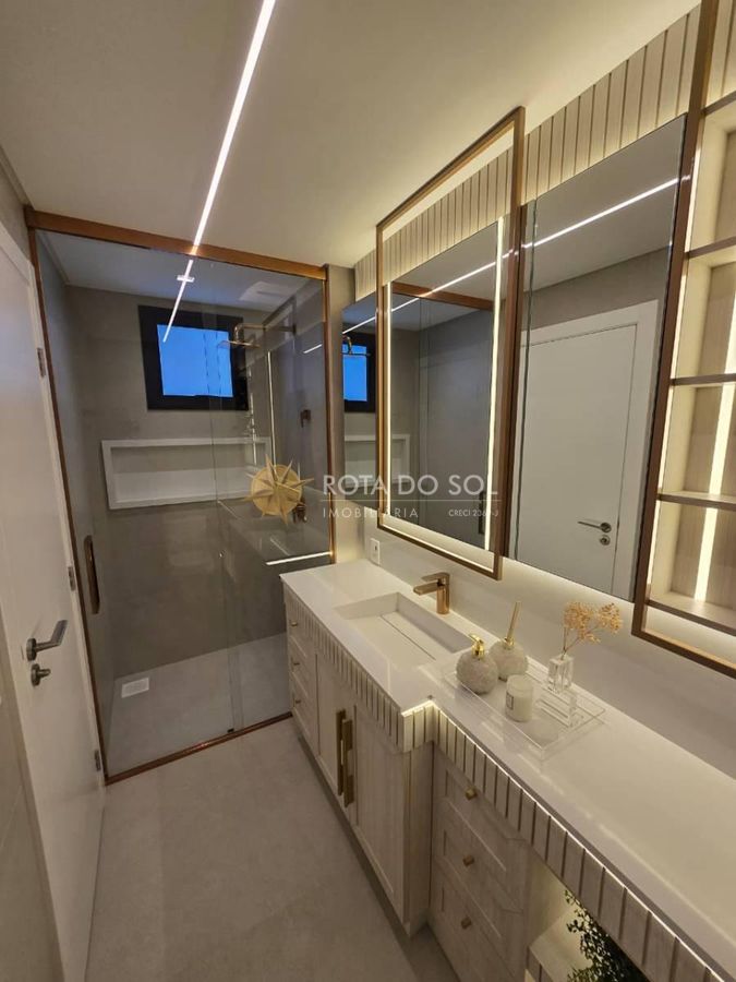 Impéria del Mare Apartamento com 4 Suítes e 3 Vagas na Meia Praia — foto 30
