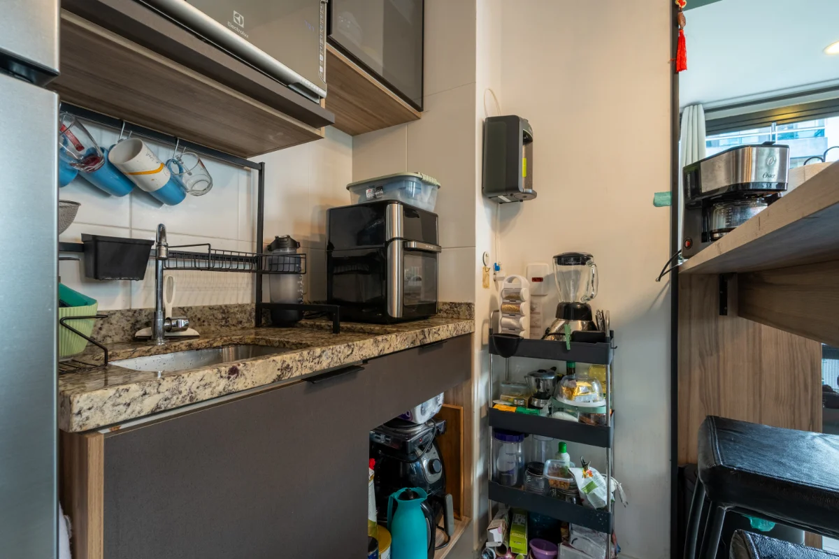 Studio mobiliado 43 m² | 700 m do metrô Praça da Árvore