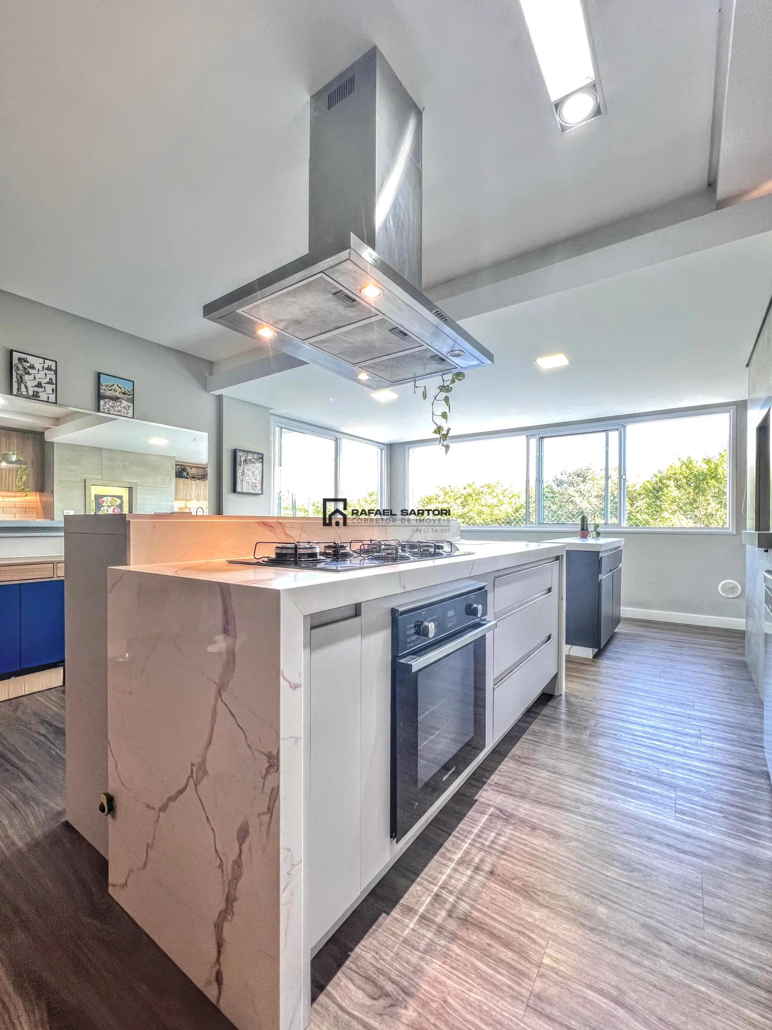 APARTAMENTO COM TERRAÇO NO AMIZADE
