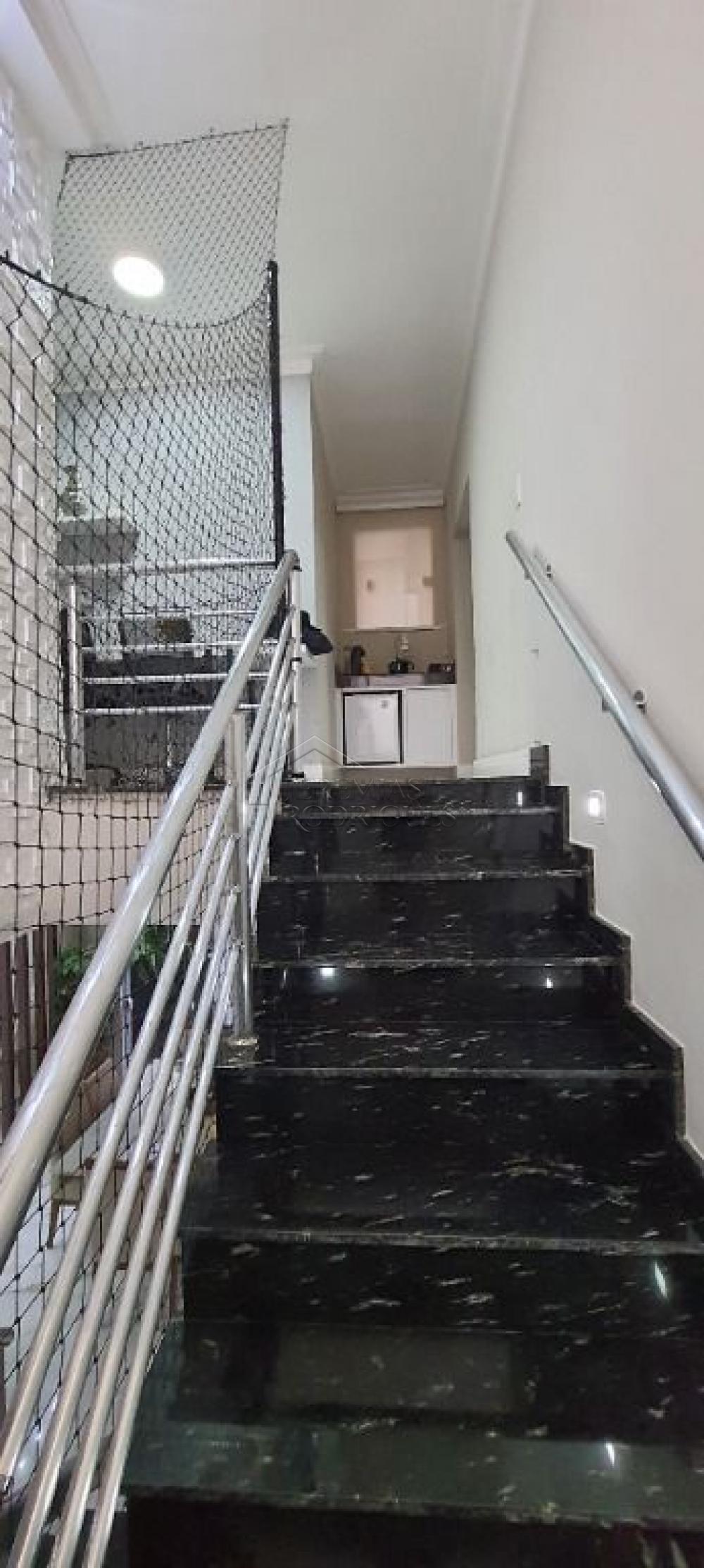 Casa à venda com 3 suítes no Condomínio Parque das Araucárias em Tremembé/SP.
