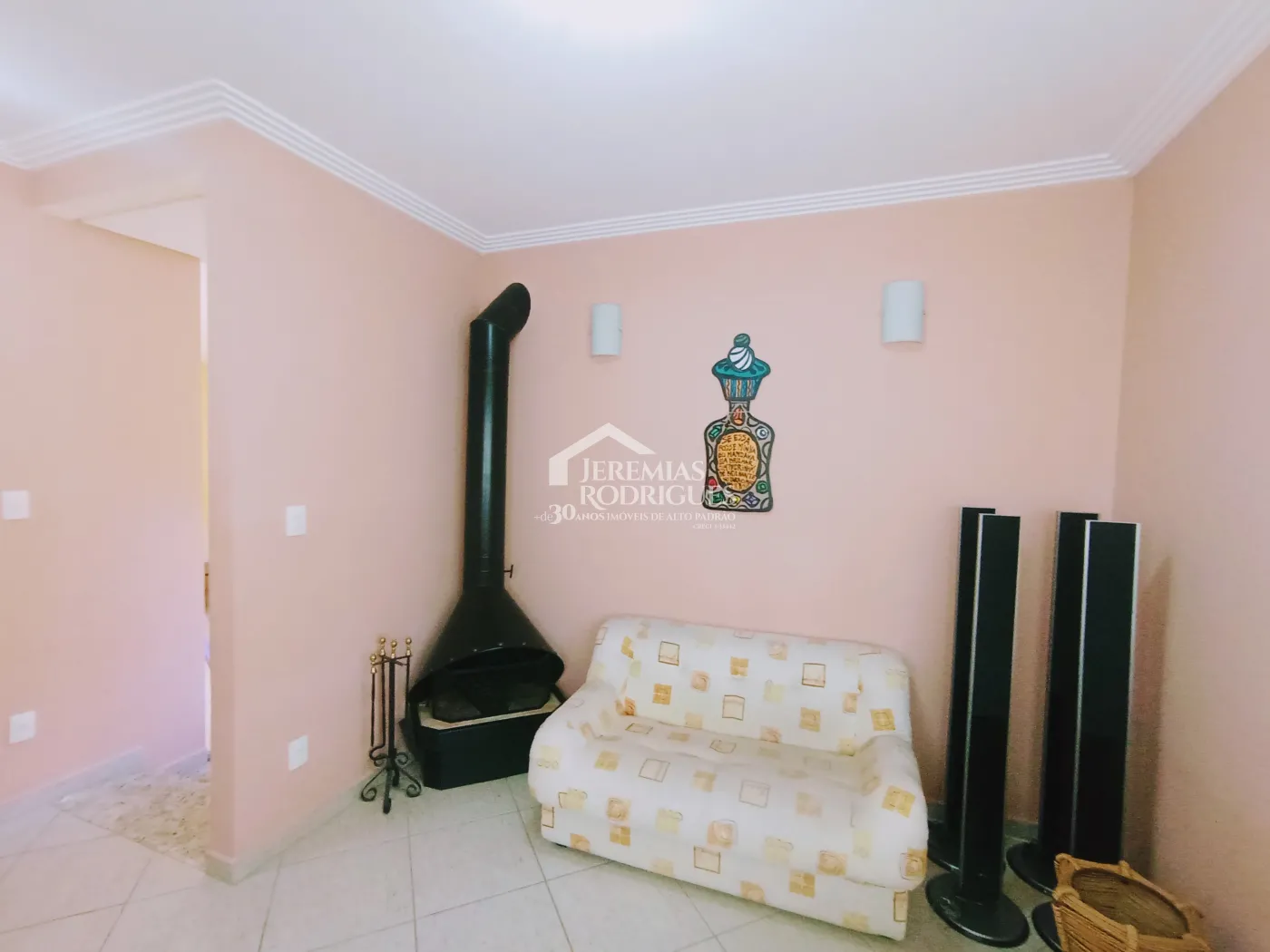 Casa à venda com 4 dormitórios no Condomínio Village Paineiras em Pindamonhangaba/SP