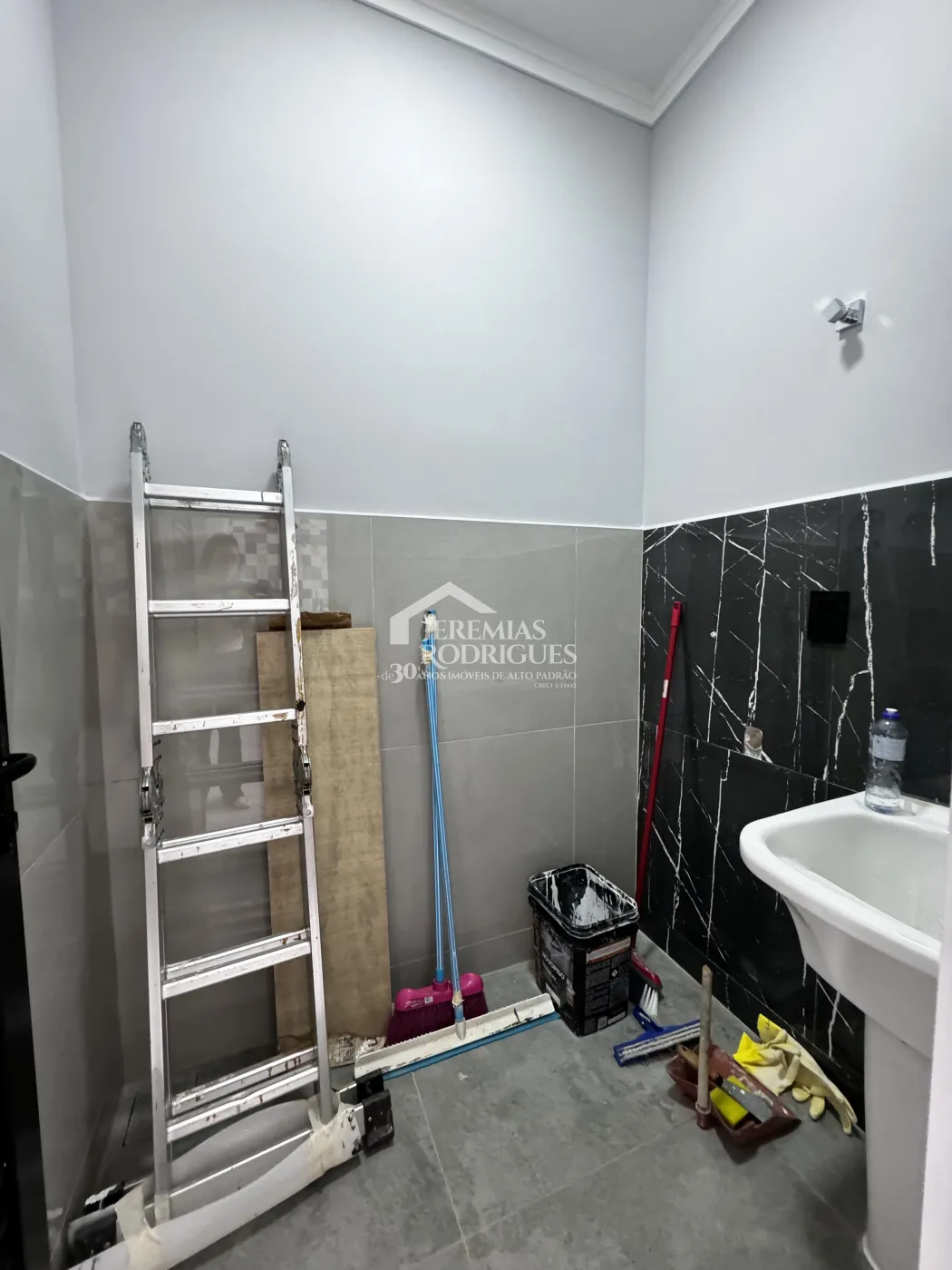 Casa com 3 dormitórios, 167 m² - Condomínio Pérola do Vale - Tremembé/SP.