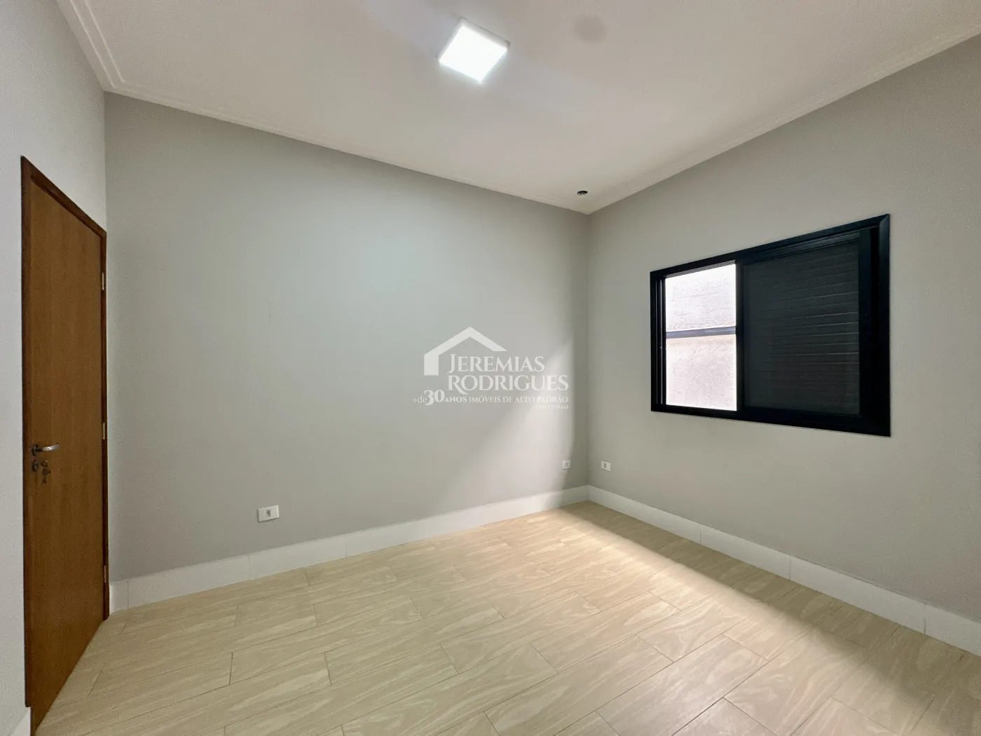 Casa para locação com 3 dormitórios no Condomínio Parque das Araucárias em Tremembé/SP