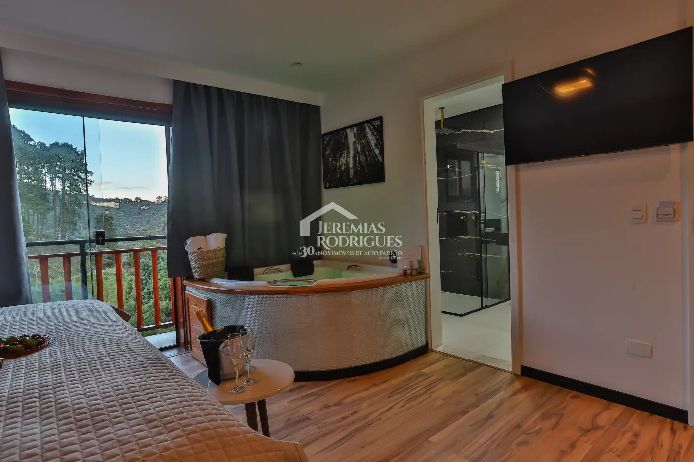 Pousada com 10 suítes, 518 m² - Recanto das Araucárias - Campos do Jordão/SP.