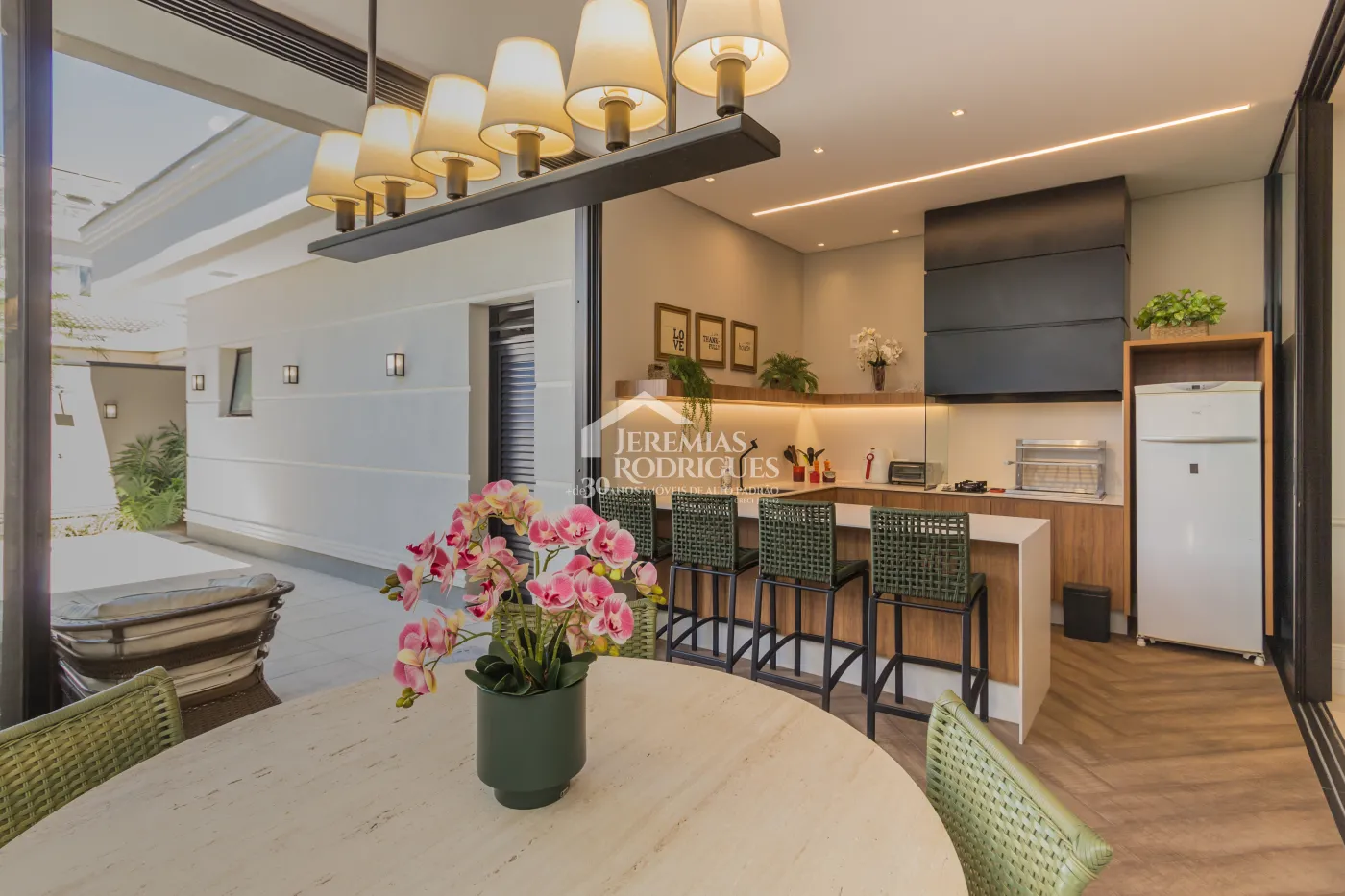 Casa à venda no Condomínio Residencial Terras de San Marco em Taubaté/SP.