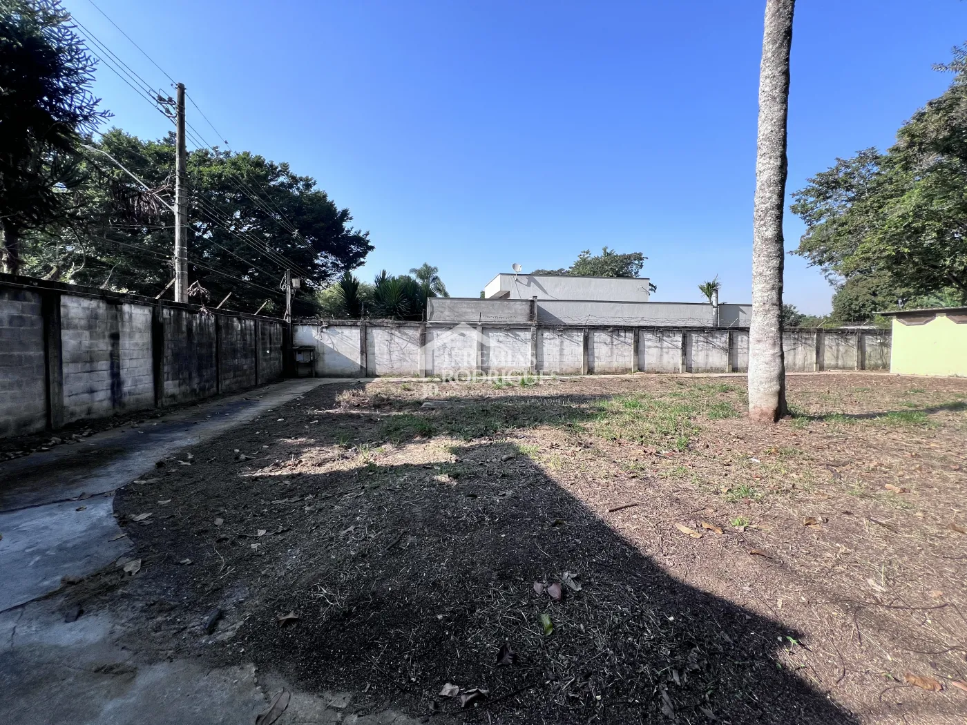 Terreno com 1.000m² - Condomínio Portal da Serra - Taubaté/SP