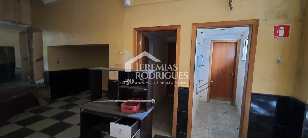 Ponto comercial para venda e locação em Tremembé/SP