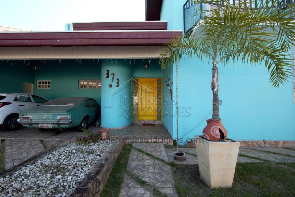 Casa à venda por R$ 2.200.000,00 - Tremembé/SP