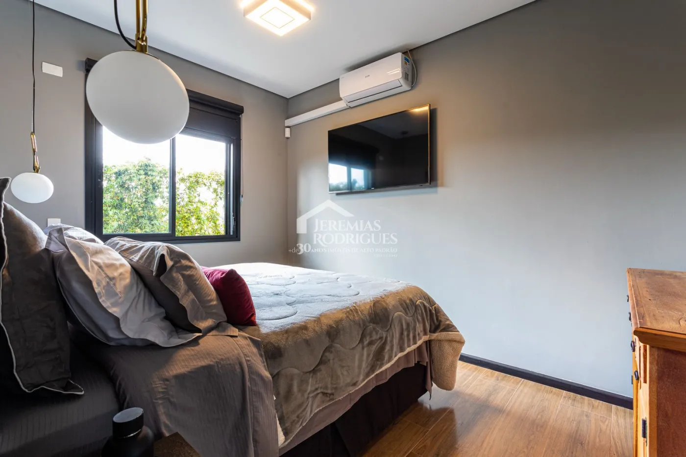 Casa para venda com 5 dormitórios no Residencial Estrelas da Mantiqueira em Campos do Jordão/SP