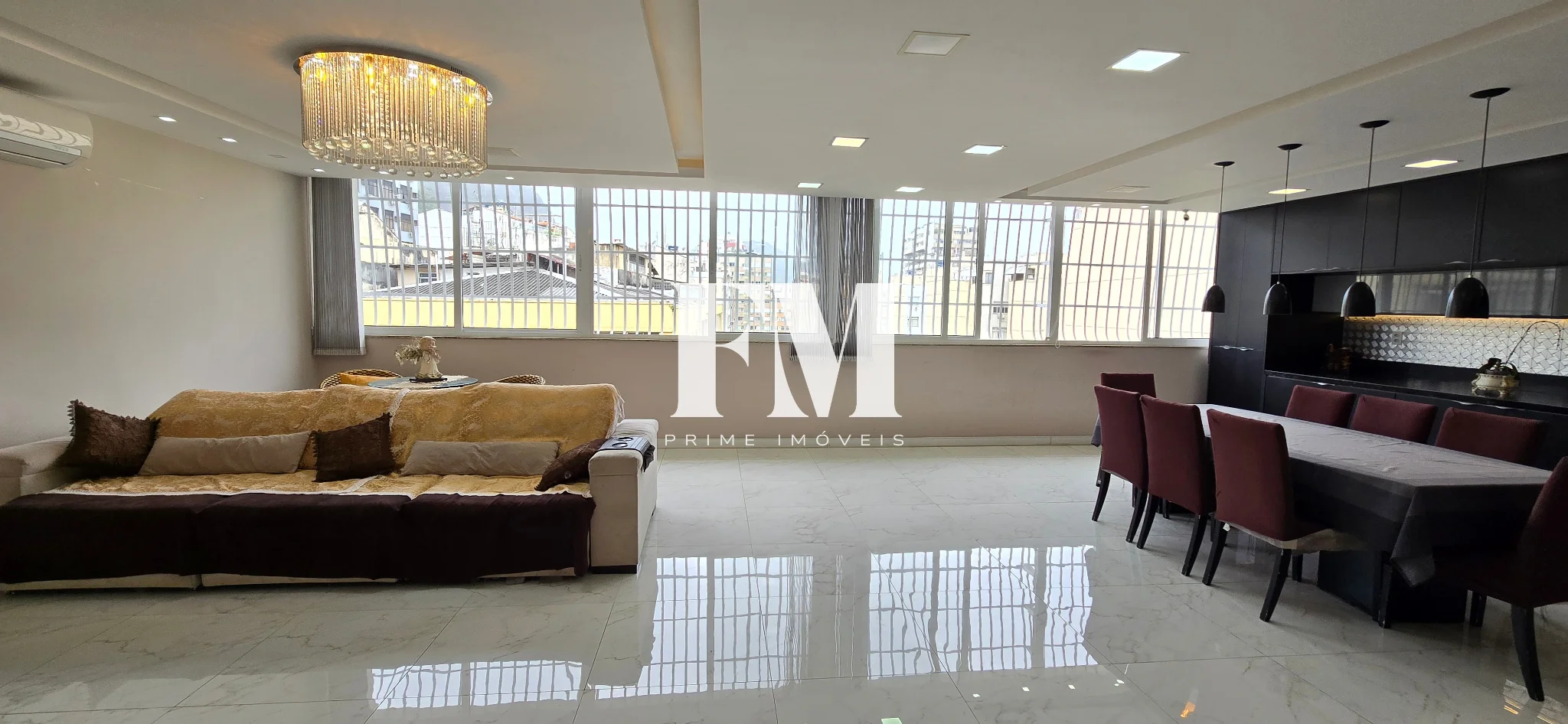 OPORTUNIDADE! Apartamento espetacular, todo  modernizado à venda na Rua Figueiredo Magalhães, Copacabana. - foto 2