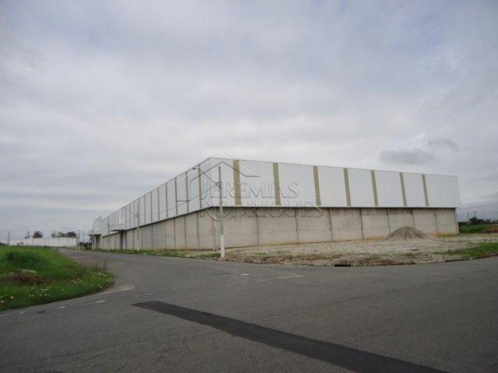 Galpão comercial para alugar em  Pindamonhangaba/SP