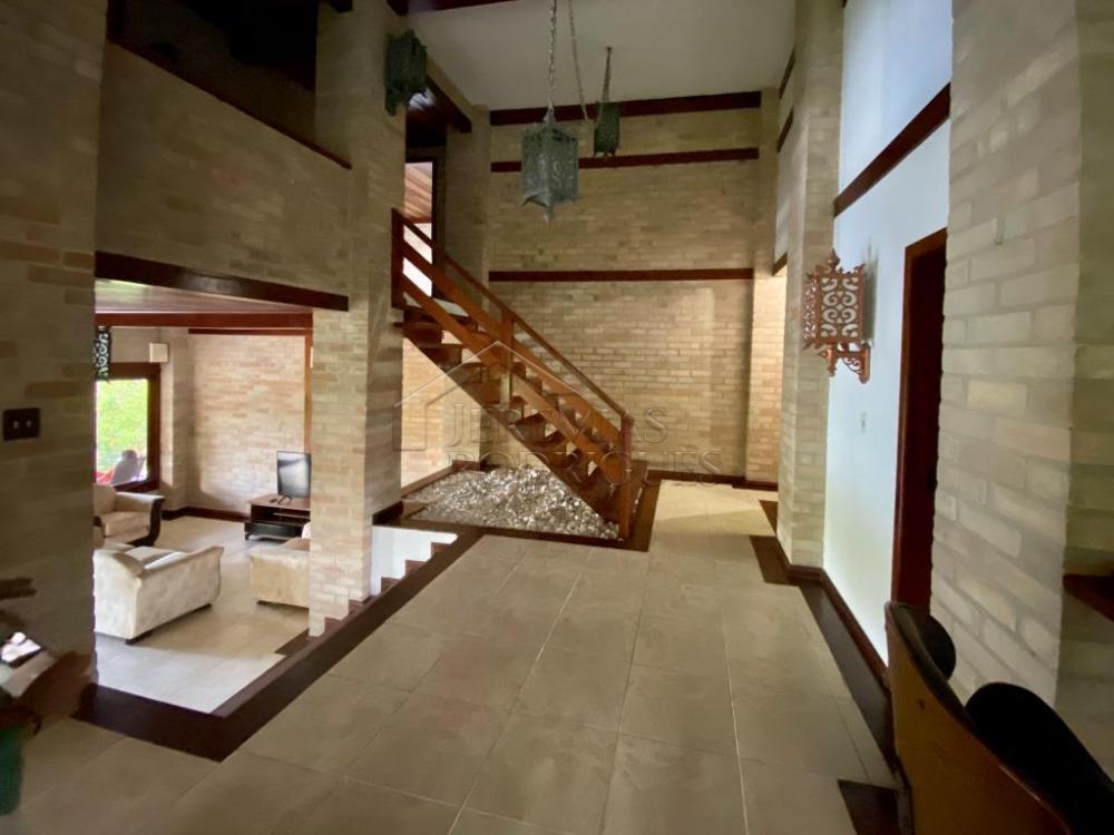 Casa à venda no Condomínio Domingas Dias em Ubatuba/SP.