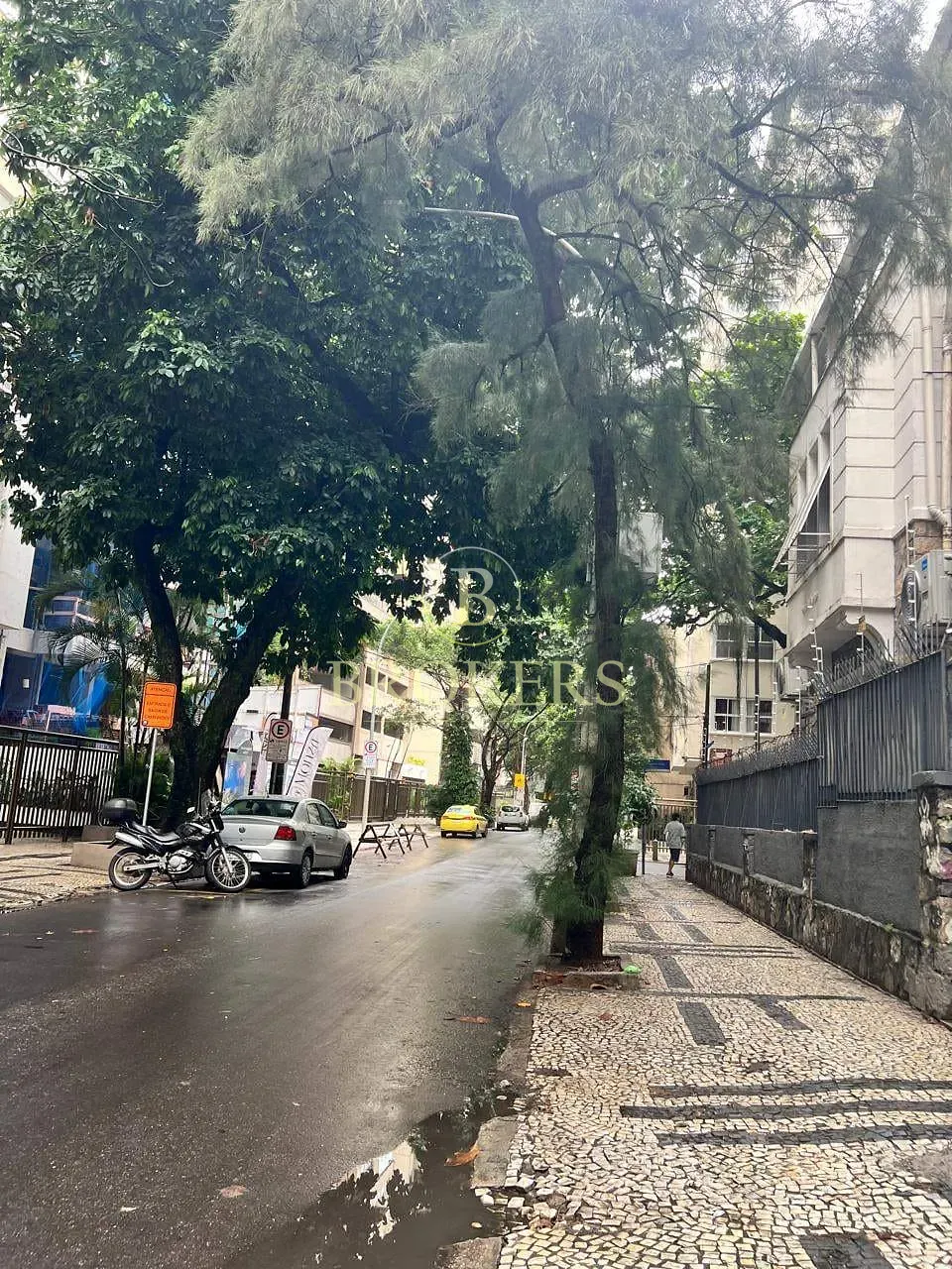 Cobertura duplex à venda - 4 quartos, joia bruta em rua tranquila com 2 vagas em Copacabana, Rio de — foto 2