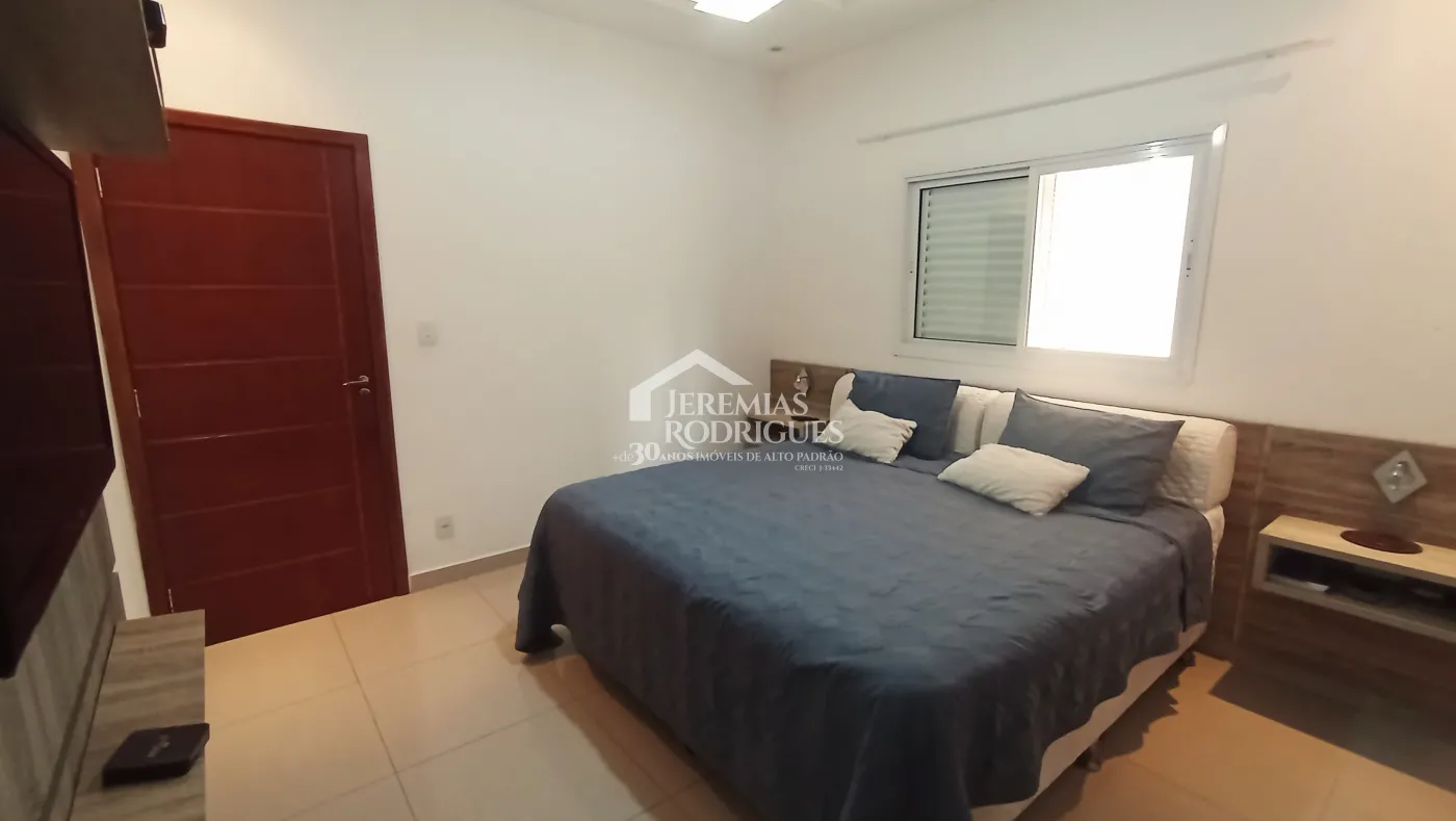 Casa para venda e locação com 4 dormitórios no Condomínio Jatobá em Tremembé/SP.