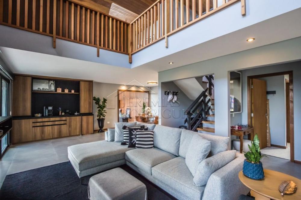 Casa à venda por R$ 7.200.000,00 - Campos do Jordão/SP