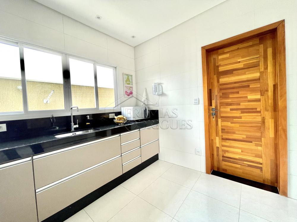 Casa com 4 quartos, 306 m² - Condomínio Ouro Ville - Taubaté/SP