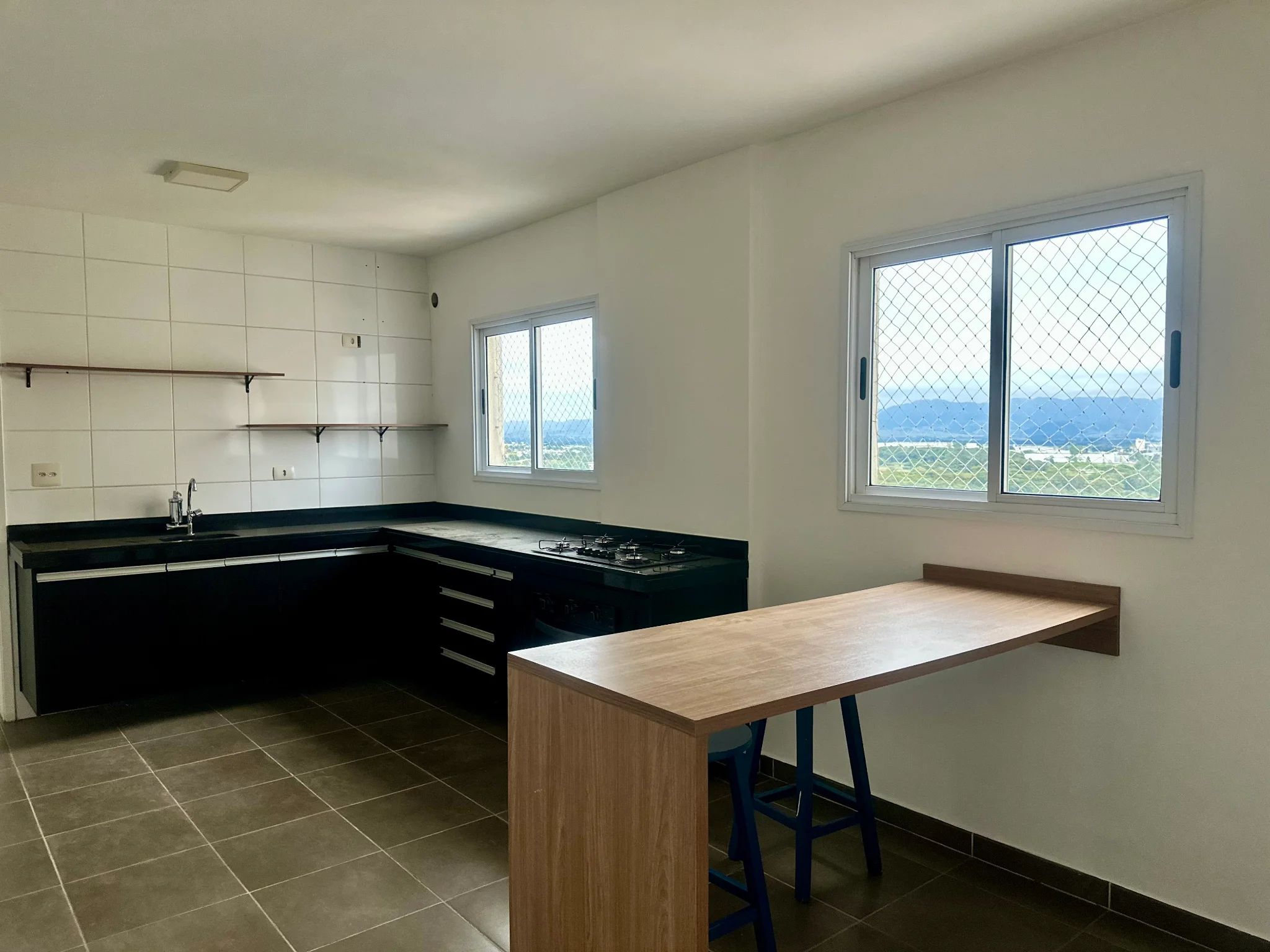 Cobertura duplex para locação no Edifício Placere em Taubaté/SP.