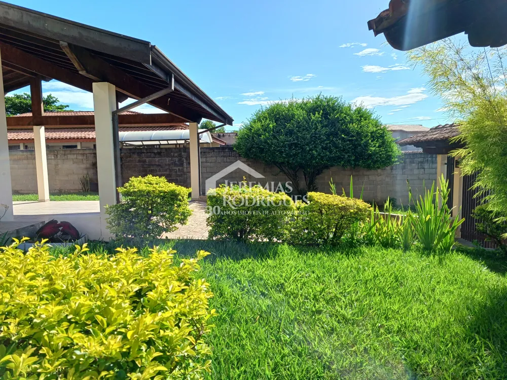 Casa com 3 quartos, 223 m², venda por R$670.000 - Campo Alegre - Pindamonhangaba/SP
