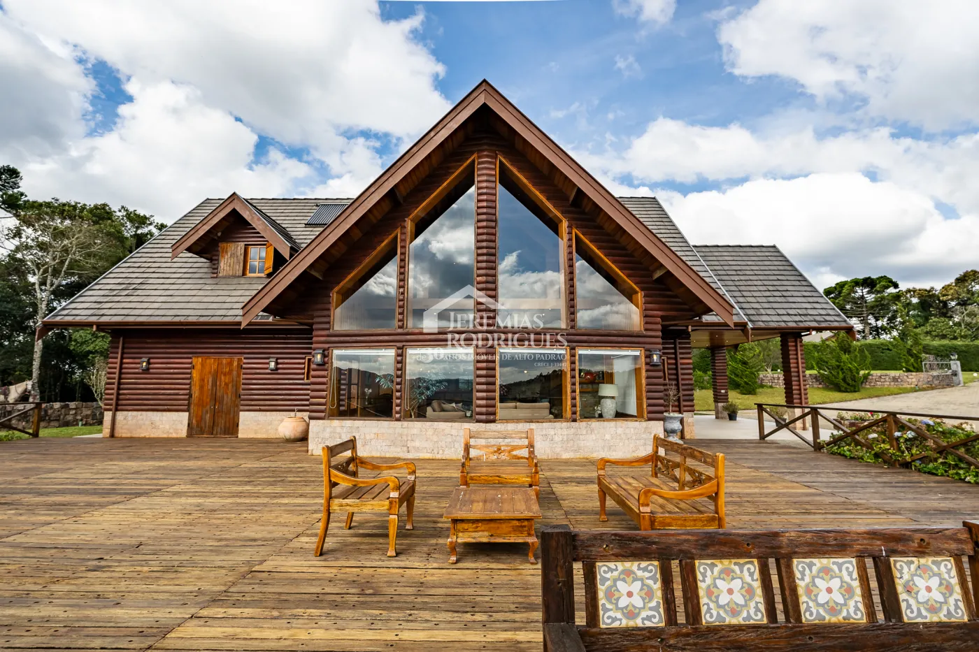 Fazenda com 2.904.000 m² - Sapucaí-Mirim - MG