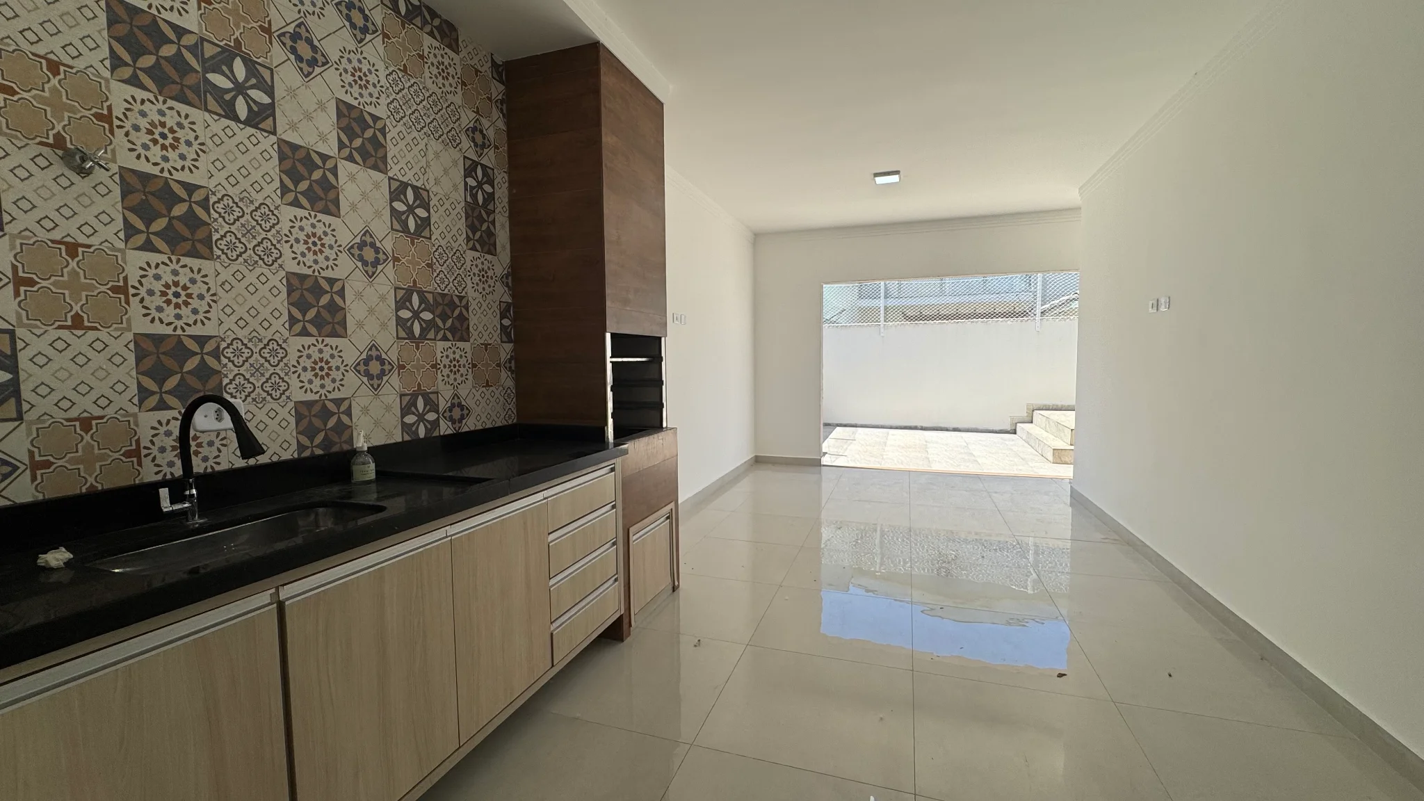 Casa à venda no Condomínio Village do Sol em Pindamonhangaba/SP. 