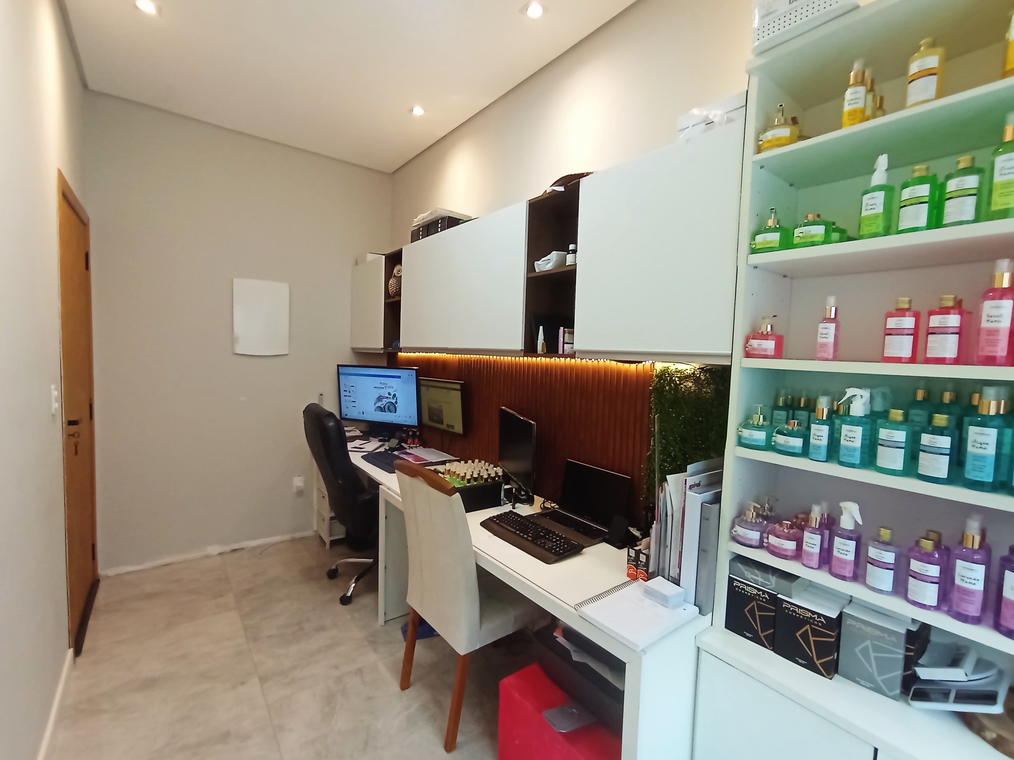 Casa à venda com 4 dormitórios no Condomínio Cyrela Landscape em Taubaté/SP.