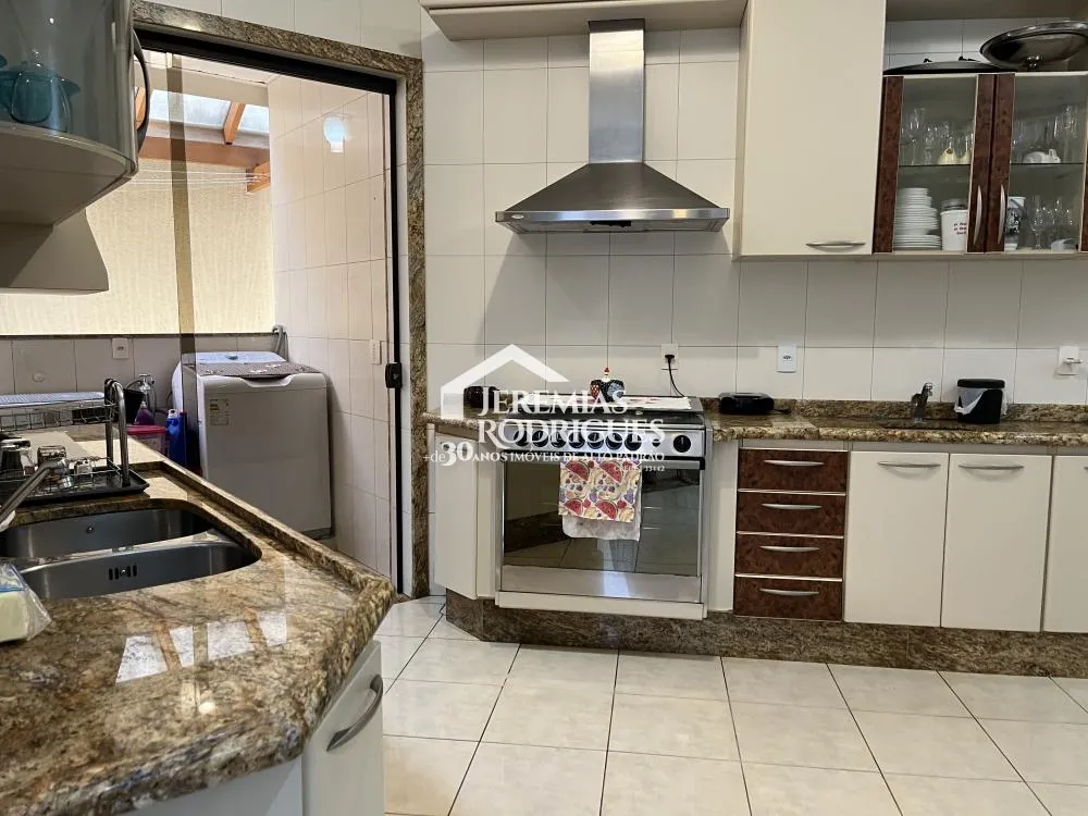 Casa de 419 m² à venda por R$ 1.800.000,00 - Taubaté/SP