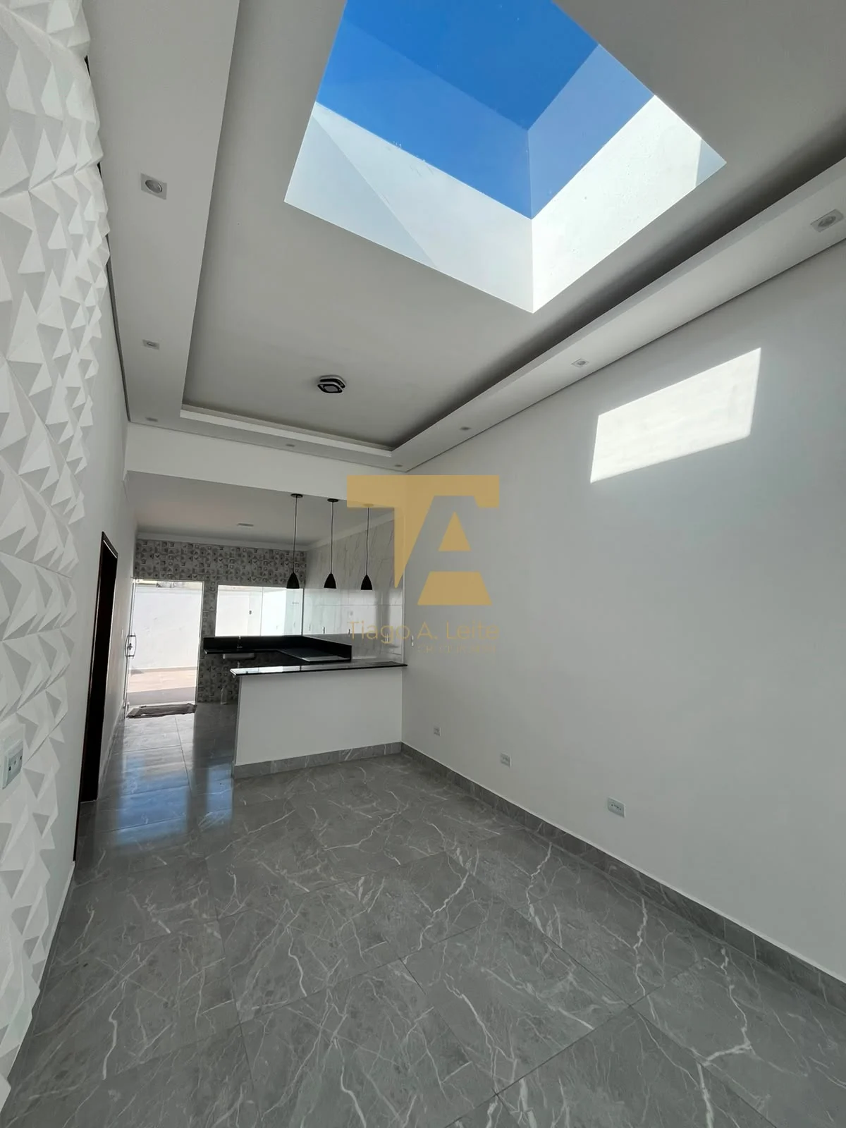 Casa à Venda com Suíte no Flamboyant, Pindamonhangaba | Design com Claraboia — foto 6