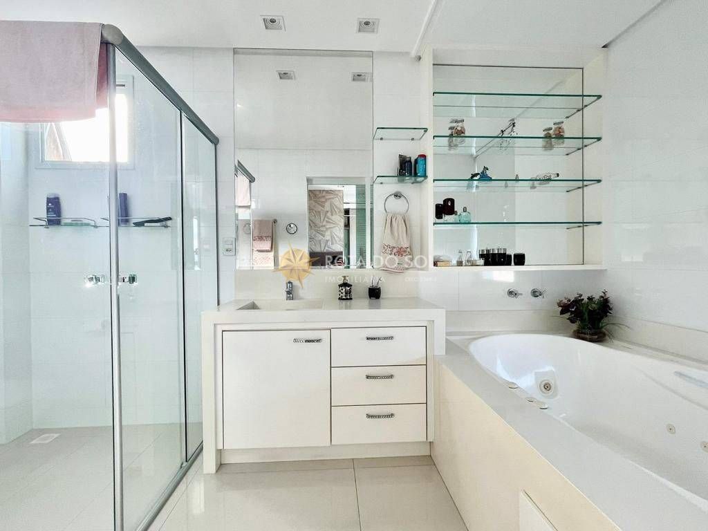 Beira Mar Apartamento Vista Mar 4 Suítes na Meia Praia — foto 22
