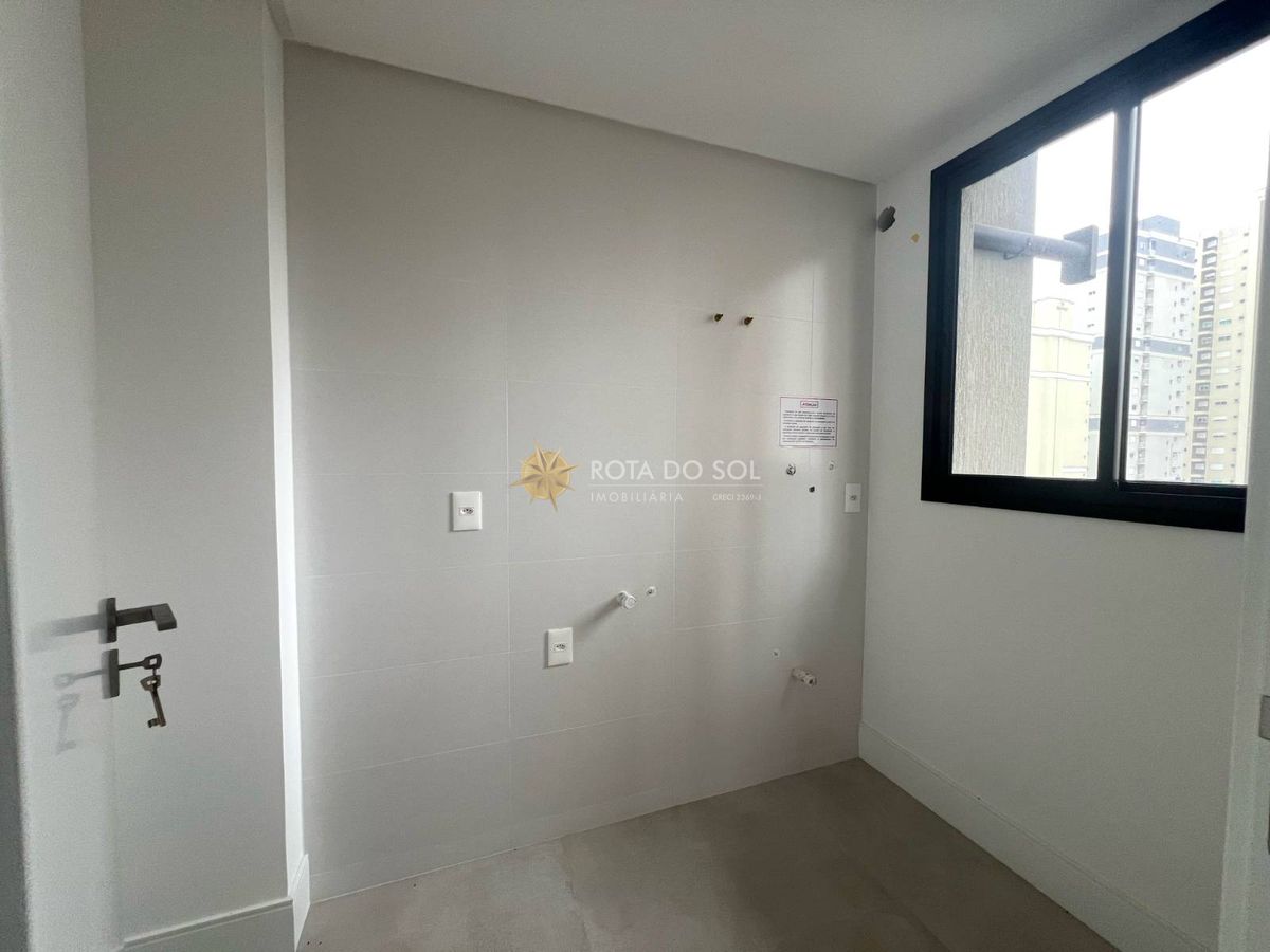 Fiori Del Mare Apartamento 3 Suítes Meia Praia Itapema SC