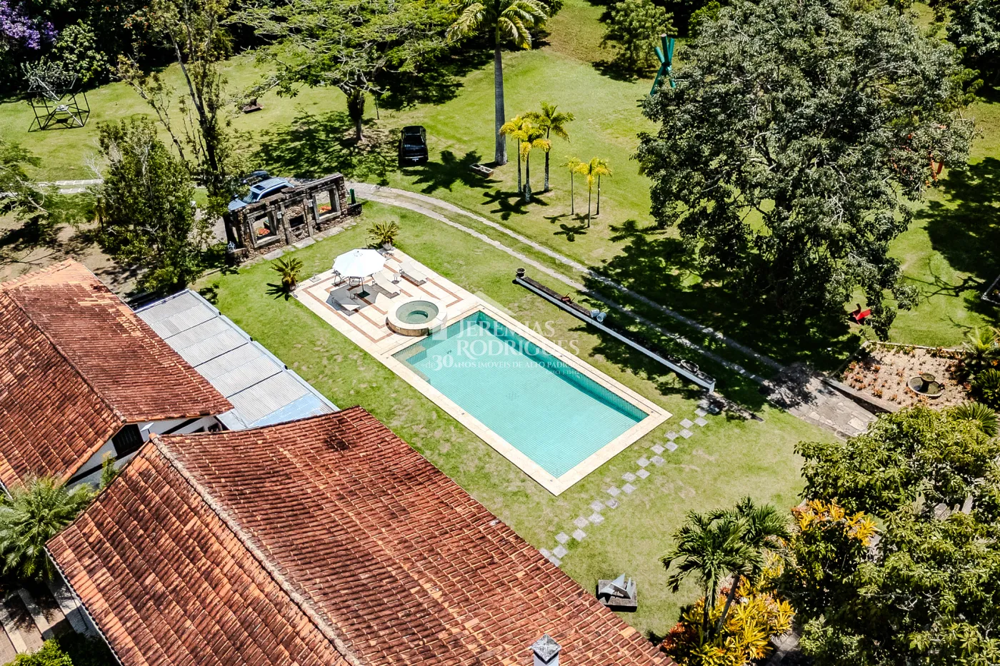 Fazenda à venda com 3.389.000,00 m² em Piraí/RJ.