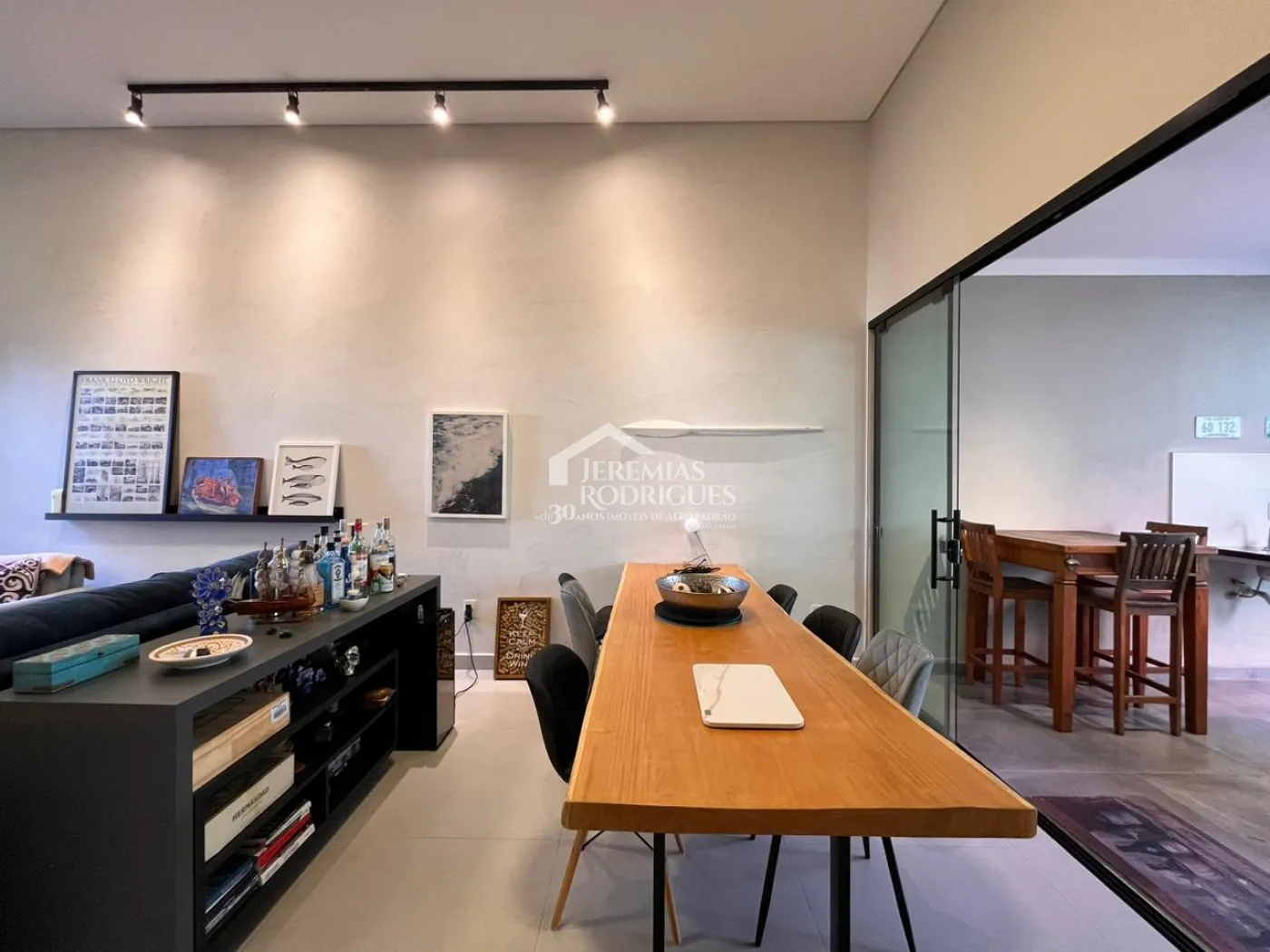 Casa à venda com 3 dormitórios no Condomínio Jardim de Alah em Taubaté/SP