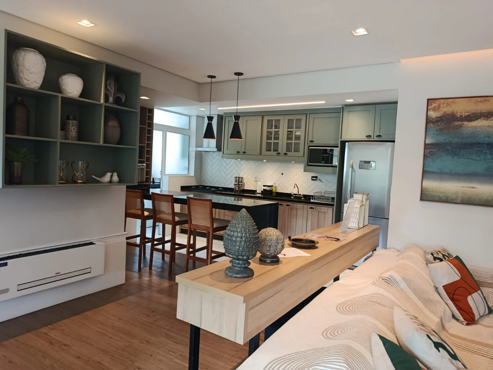 Apartamento à venda com 3 suítes no Edifício Le Premier em Campos do Jordão/SP. 