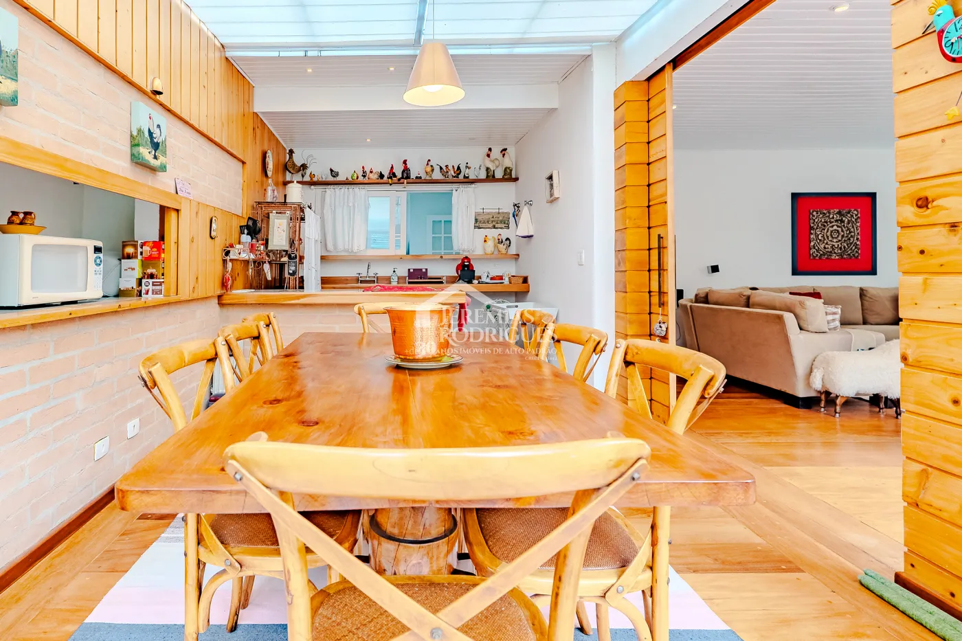 Casa com 6 suítes, 700 m² - Condomínio Vila Simonsen - Campos do Jordão/SP.