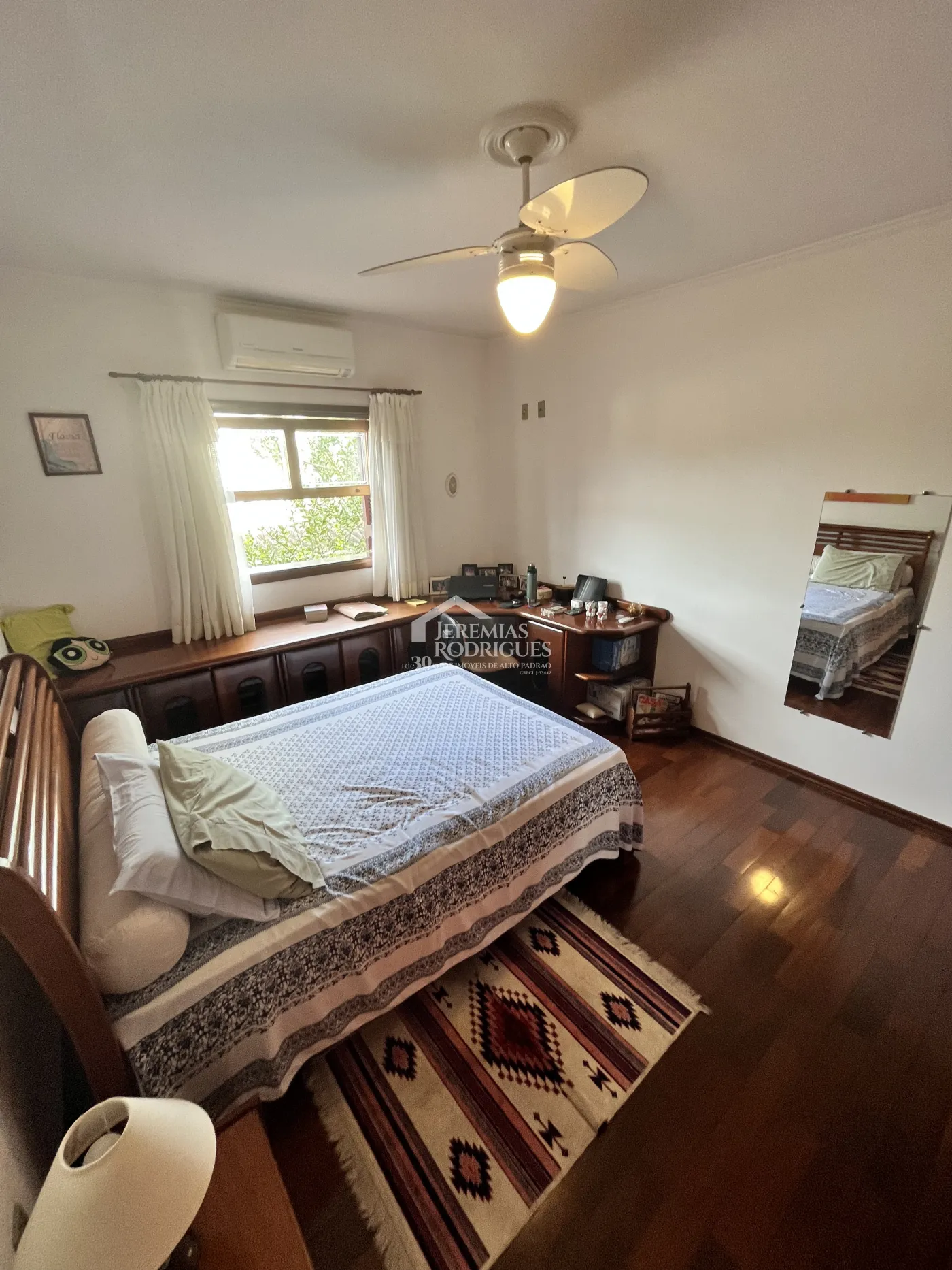 Sobrado com 3 dormitórios, 825 m2 - Residencial Doutor Lessa em Pindamonhangaba/SP